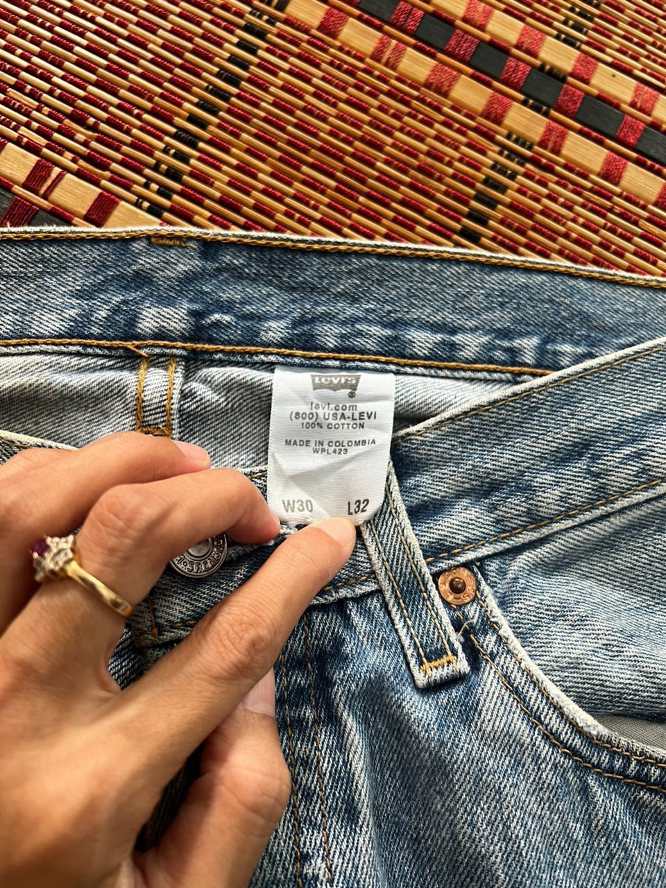 Levi's × Vintage Vintage Levis 501 Repaired Work Size US 31 - 5 Thumbnail