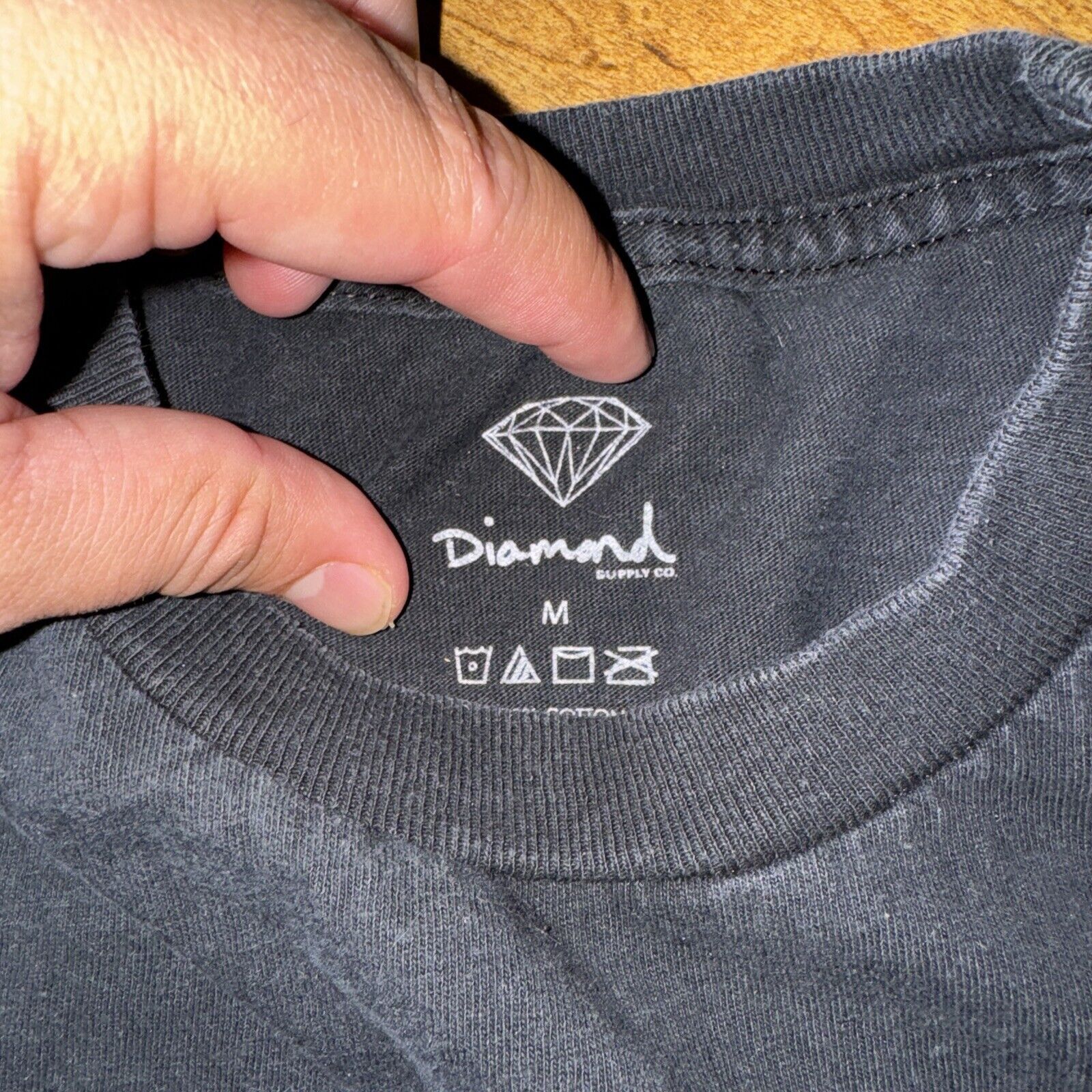 Japanese Brand Youth Diamond Supply Co T-Shirt Black Medium 17x21 Size US XS / EU 42 / 0 - 4 Thumbnail
