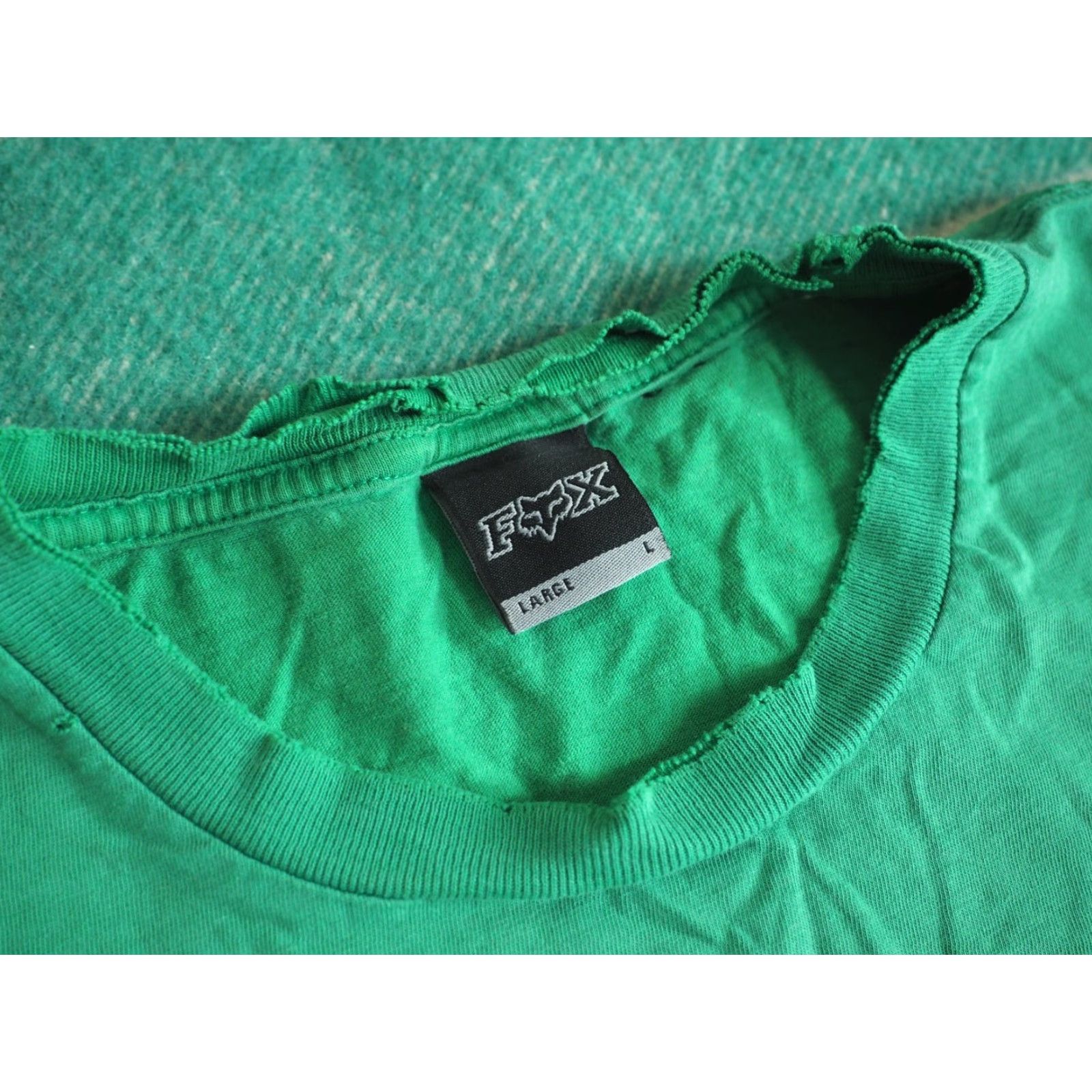 Fox Racing VTG Fox Racing Distressed Logo Green Tee T-Shirt L Unisex 2000s MX MTB Moto Graphic Tee Size US L / EU 52-54 / 3 - 4 Thumbnail