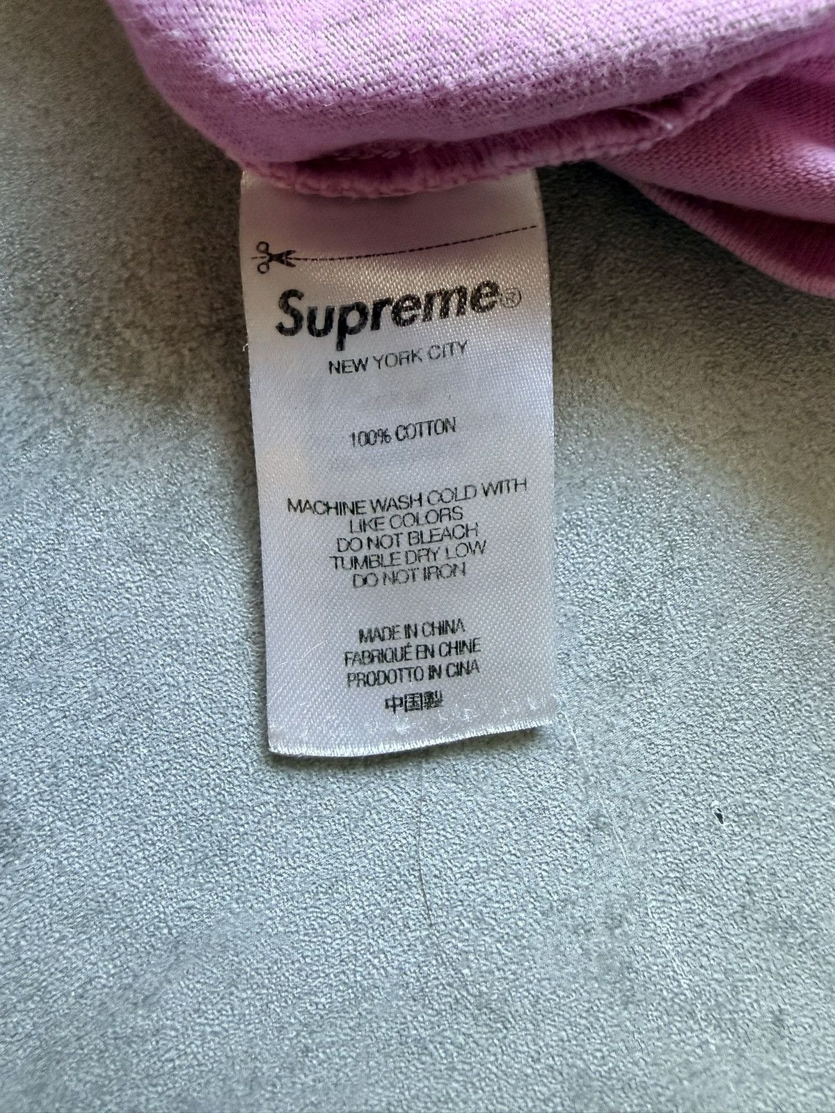 Supreme Supreme Pink New York Yankees Shirt Size Medium Size US M / EU 48-50 / 2 - 4 Thumbnail