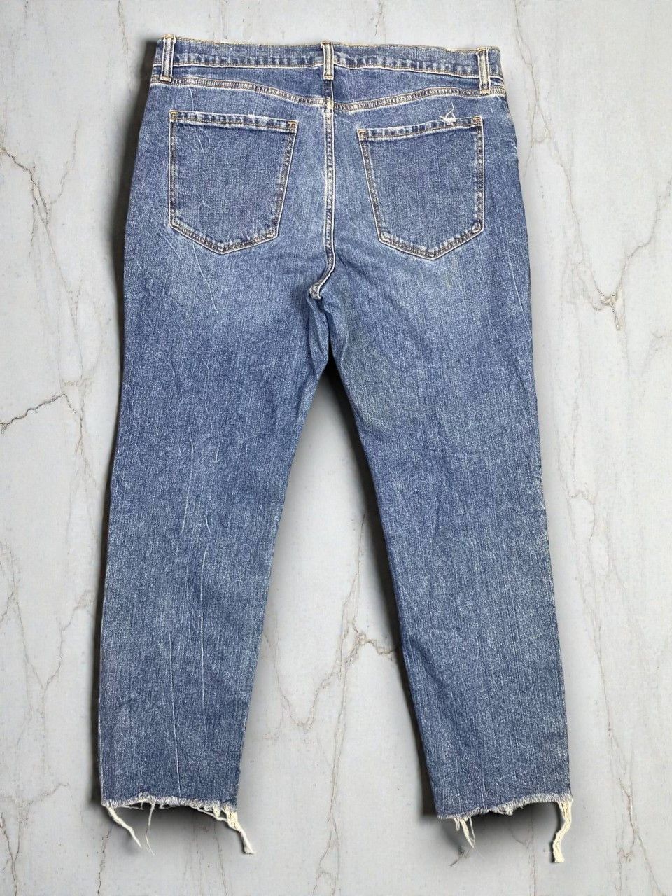 Old Navy old navy boyfriend cut mid rise distressed denim Size US 36 / EU 52 - 2 Thumbnail