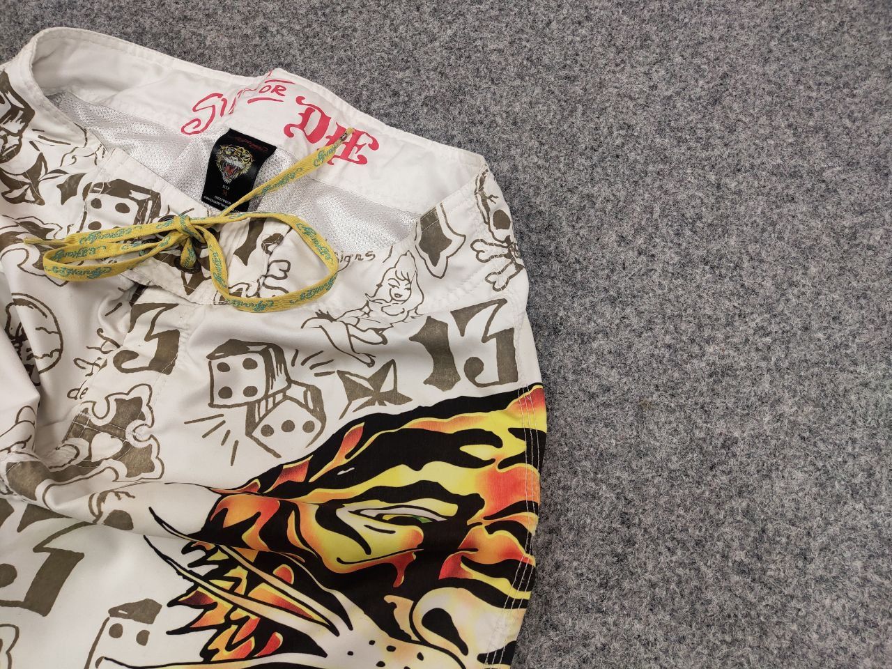Ed Hardy Vintage Ed Hardy Los Angeles Tattoo Casual Shorts Y2K Style Size US 34 / EU 50 - 5 Thumbnail