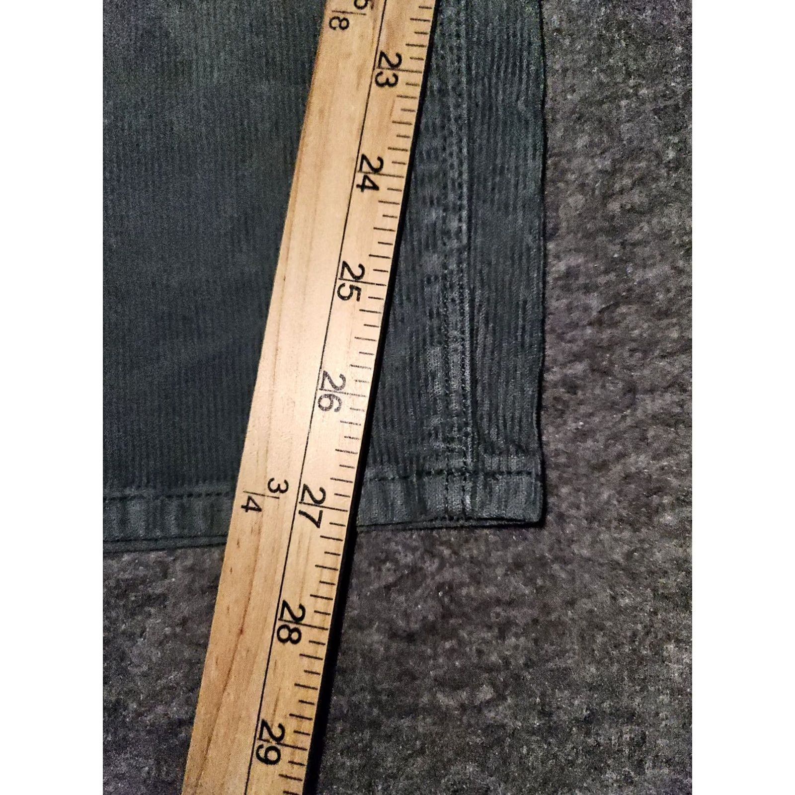 American Eagle Outfitters VINTAGE American Eagle Corduroy Mom Straight Jeans Womens 16 Green High Rise 27in Inseam 90s Preppy Bohemian Logo Pocket Zipper Button Lounge Size 38" / US 16 / IT 52 - 6 Thumbnail