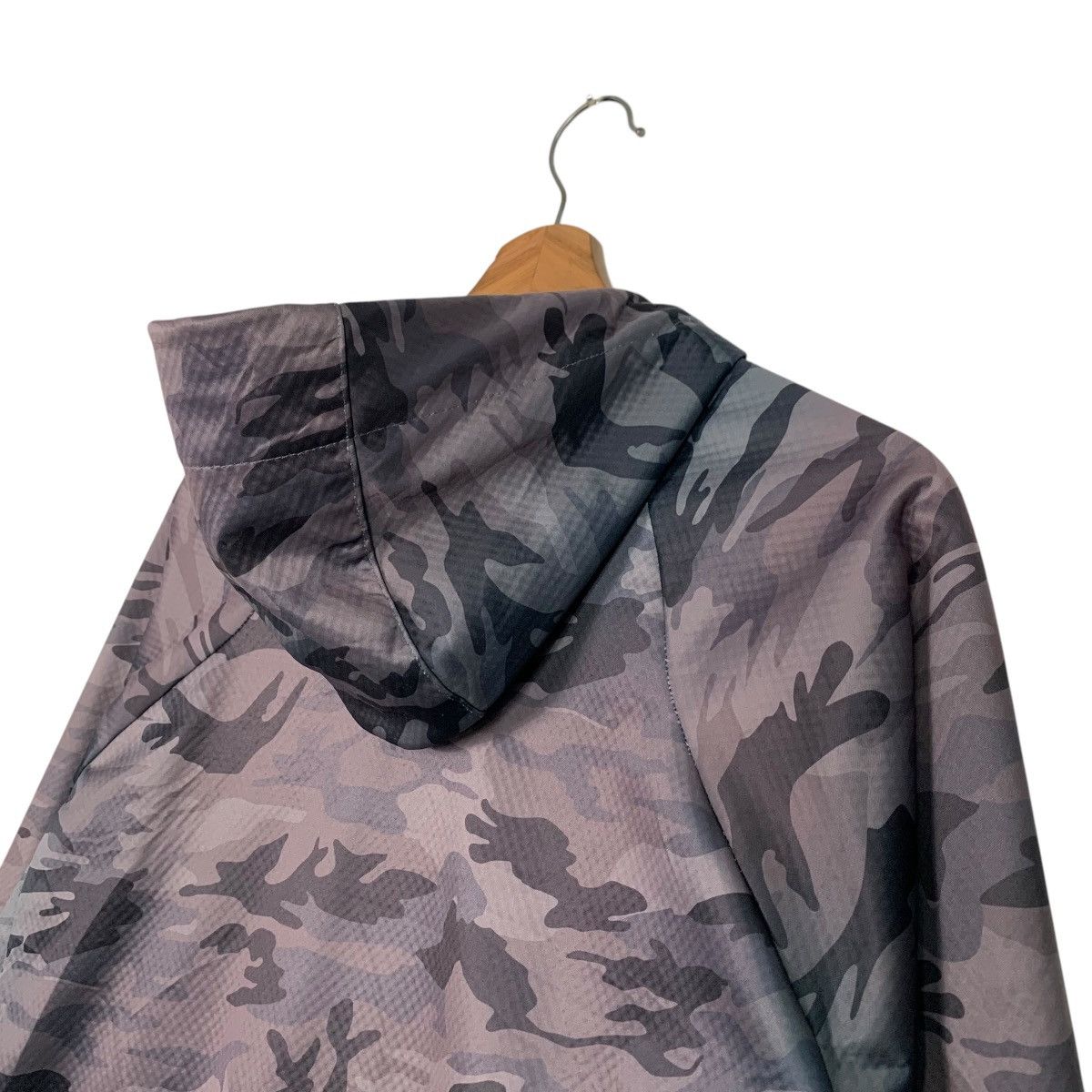 Japanese Brand ALPINE DESIGN Windbreaker Hoodie Jacket #2502-C112 Size US L / EU 52-54 / 3 - 9 Thumbnail
