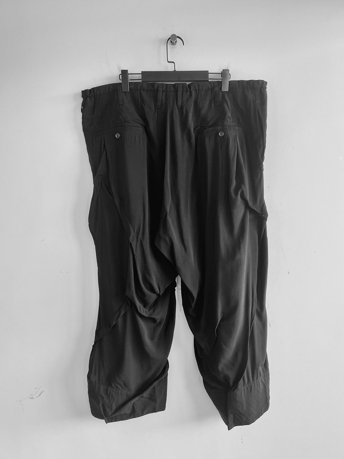 パンツ yohji yamamoto TA TUXEDO SAROUEL PANTS yohji yamamoto TA TUXEDO SAROUEL PANTS TA TUXEDO PANTS WITH POCKET