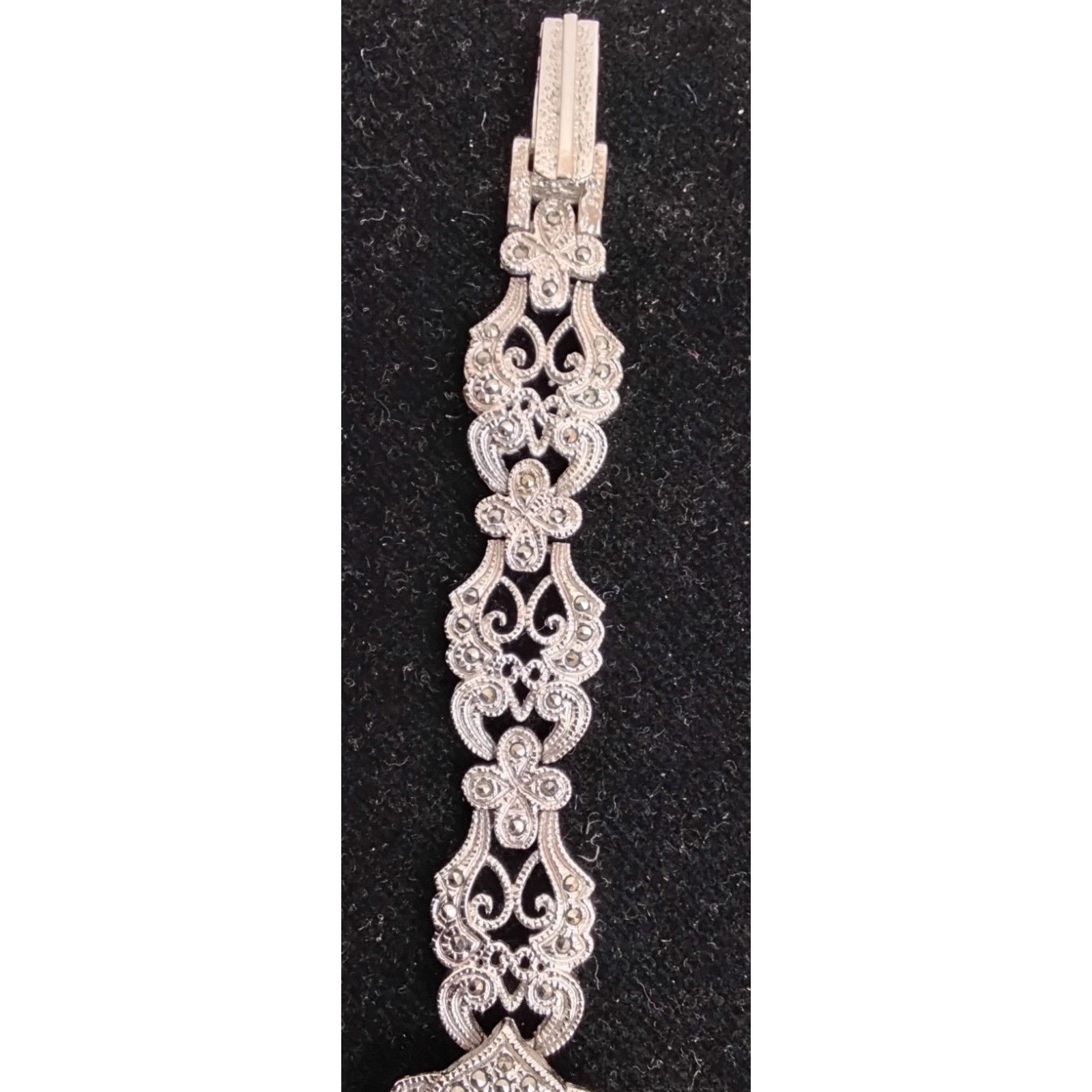 Other Majestron Ladies Watch Silver Tone Gemmed Vintage Hong Kong Size ONE SIZE - 4 Thumbnail