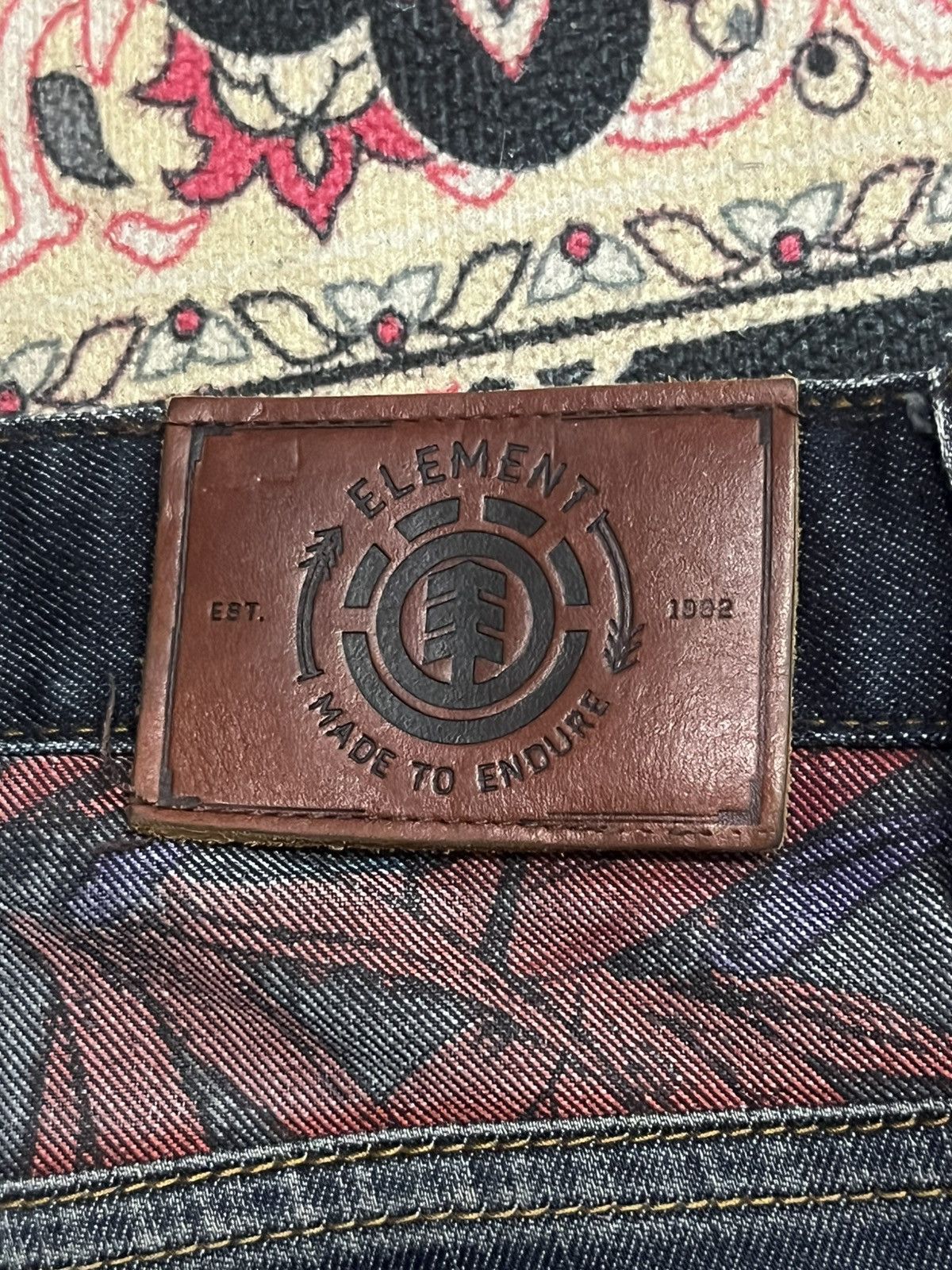 Element Vintage Element Dark Blue Washed Distress Straight Leg Jeans Size US 32 / EU 48 - 9 Thumbnail