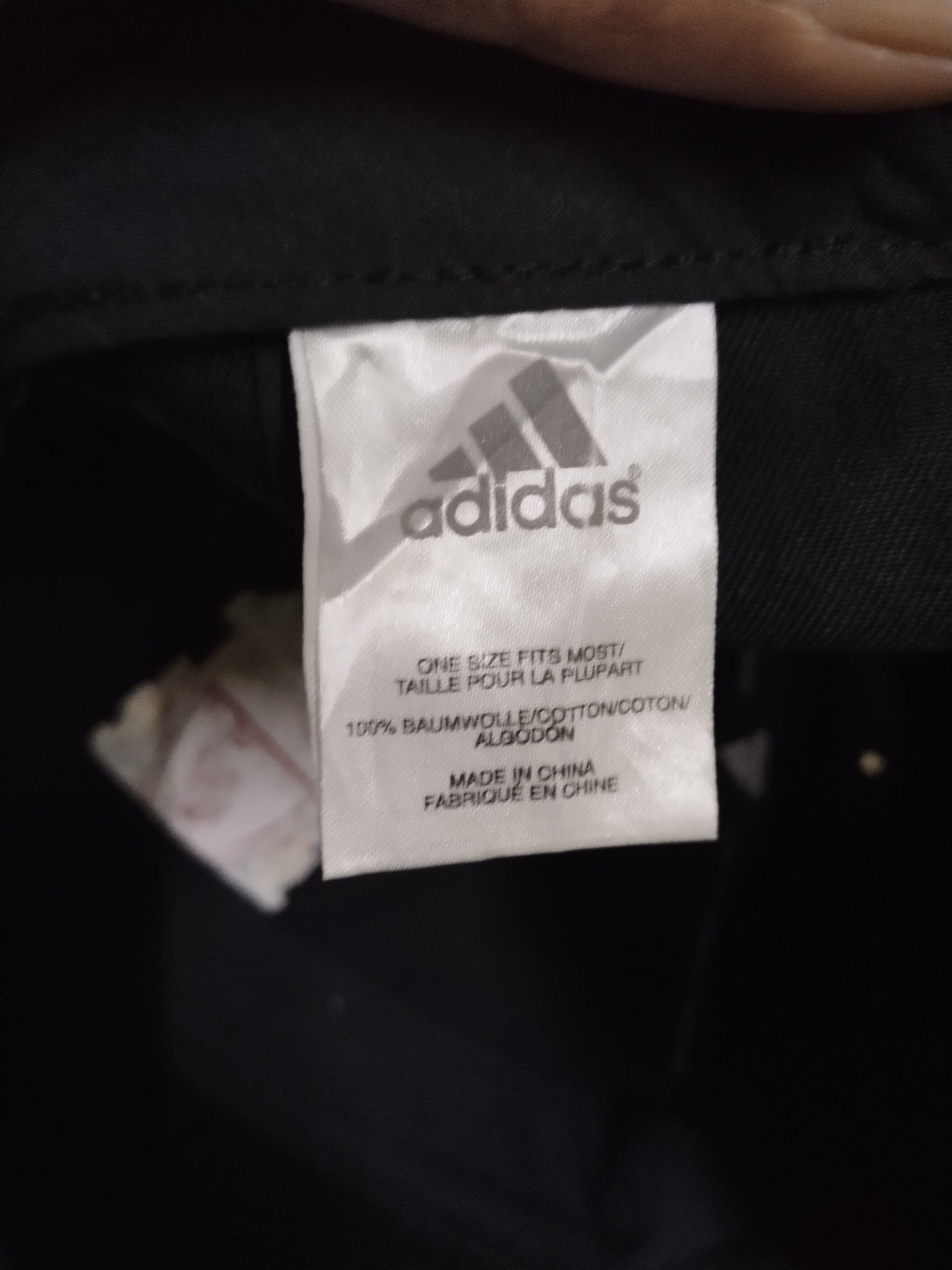 Adidas VINTAGE 3 STRIPE ADIDAS LIVERPOOL CAP ADJUSTABLE CLIP Size ONE SIZE - 7 Thumbnail