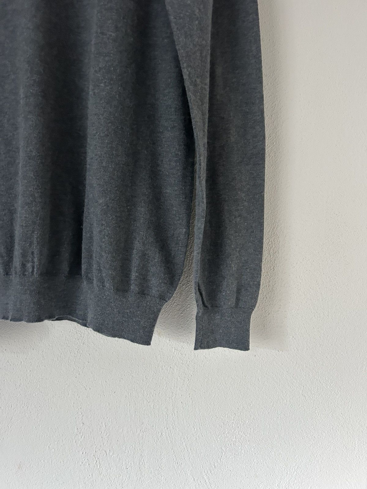 Prada Prada Grey Cashmere Blend Sweater with Loose Neck Tag Size US XL / EU 56 / 4 - 5 Thumbnail