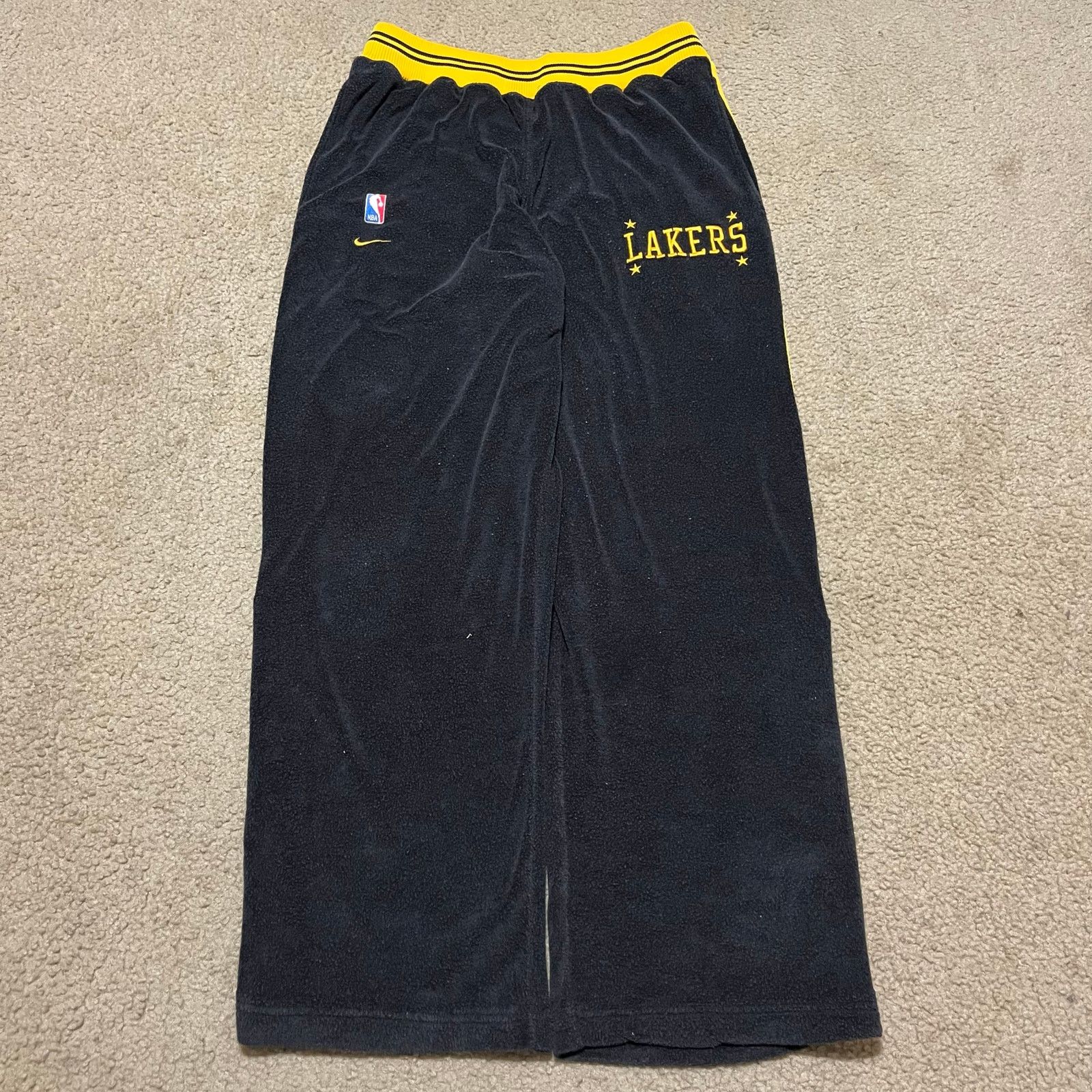 Nike Vtg Nike X Los Angeles Lakers '57 Black Rewind Warmup Pants Size US 33 - 1 Thumbnail