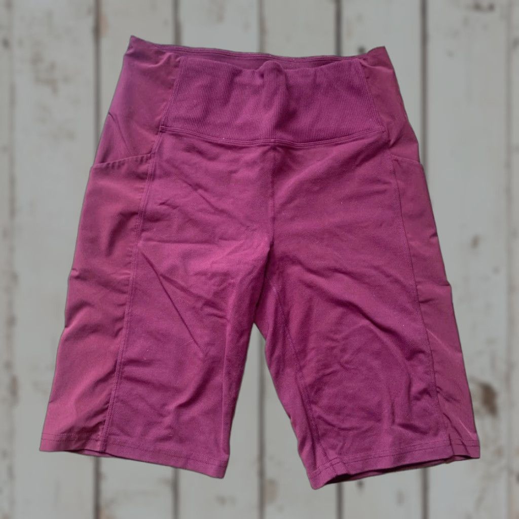 Athleta Athleta Red Shorts L Women Athletic Regular Size 36" / US 14 / IT 50 - 1 Thumbnail