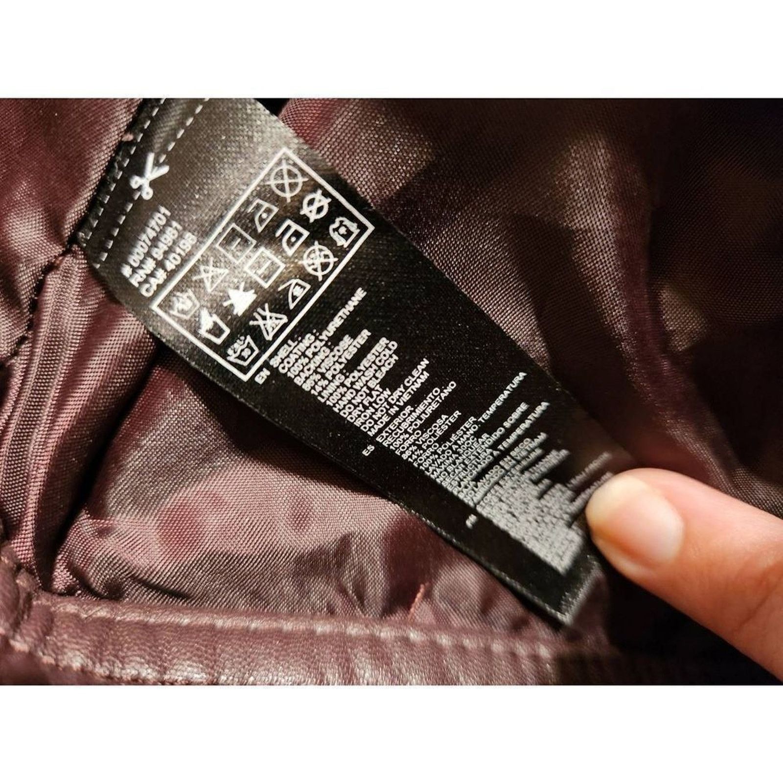 Forever 21 Forever 21 Burgundy shorts size 30 Size 30" / US 8 / IT 44 - 7 Thumbnail