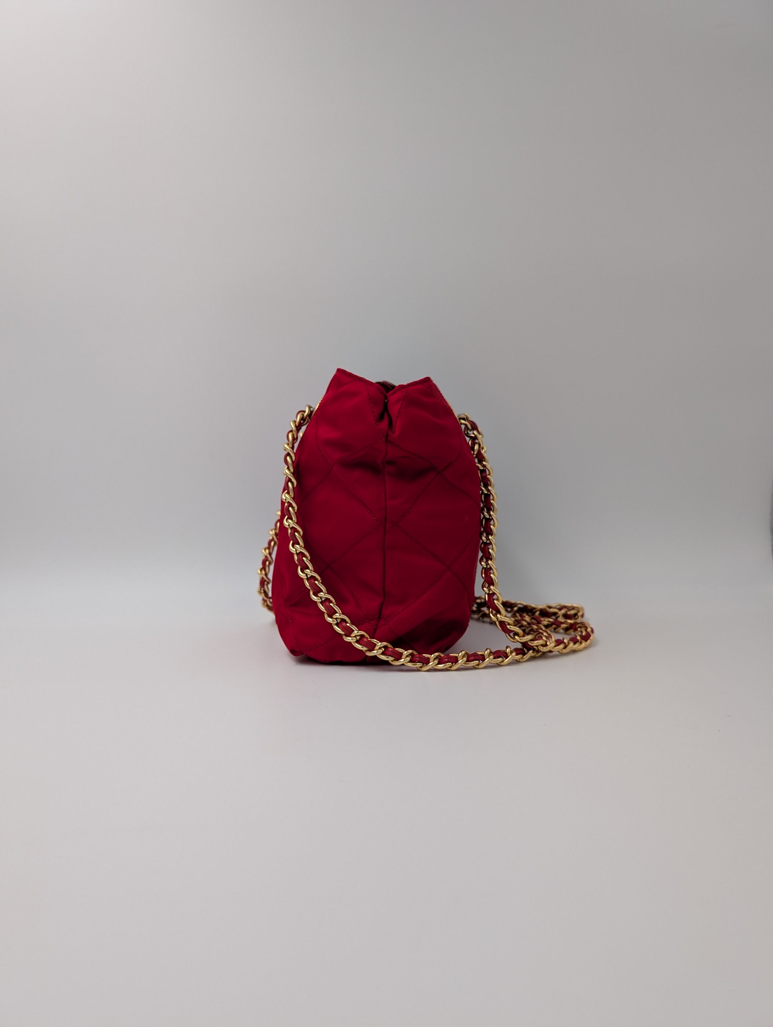 Prada Red Quilted Nylon Chain Shoulder Bag Size ONE SIZE - 3 Thumbnail