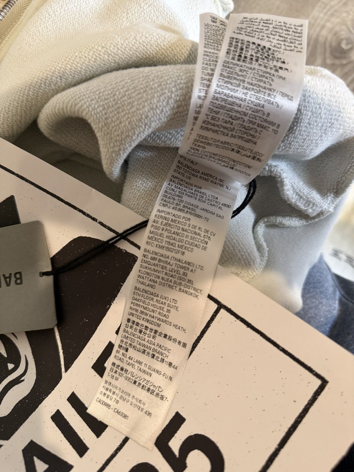Balenciaga Balenciaga Tattoo Zip Up Hoodie Size US XS / EU 42 / 0 - 18 Thumbnail