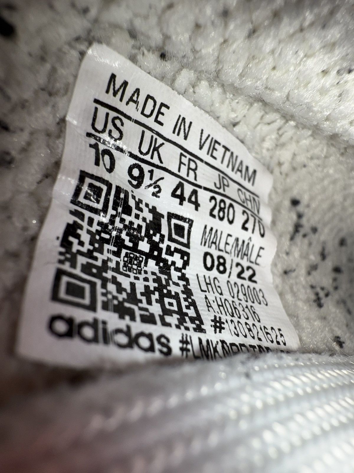 Yeezy Yeezy Boost 350v2 Size US 10 / EU 43 - 7 Thumbnail