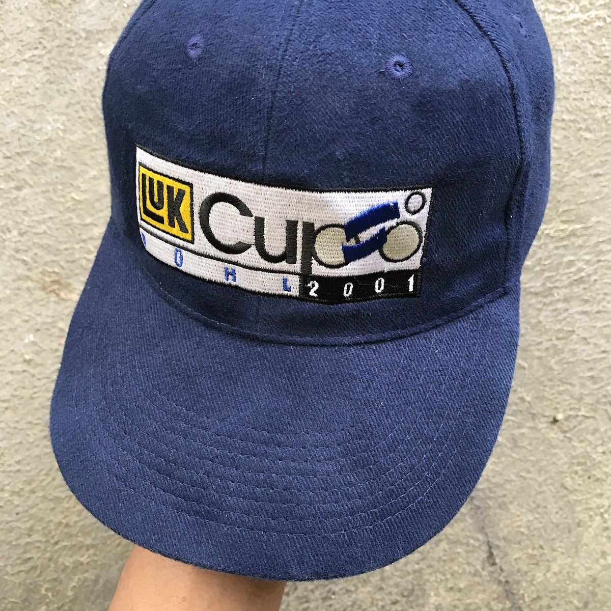 Vintage Archival hat. VINTAGE 2001 LUK CUP. Cycle event Size ONE SIZE - 7 Thumbnail