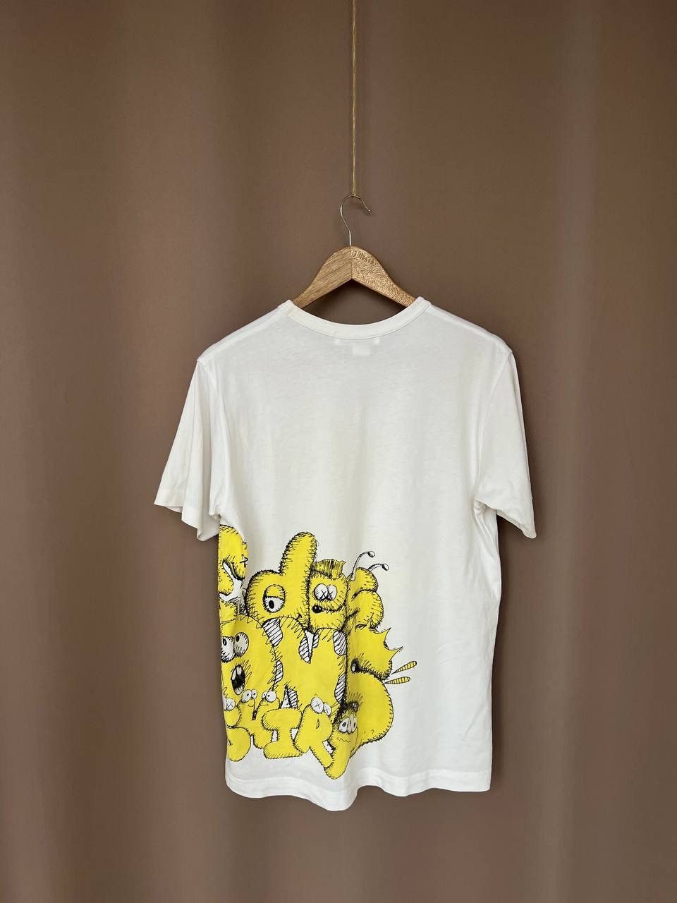 Comme des Garcons SHIRT Comme Des Garcons X Kaws Printed T-Shirt Mens Size M Size US M / EU 48-50 / 2 - 7 Thumbnail