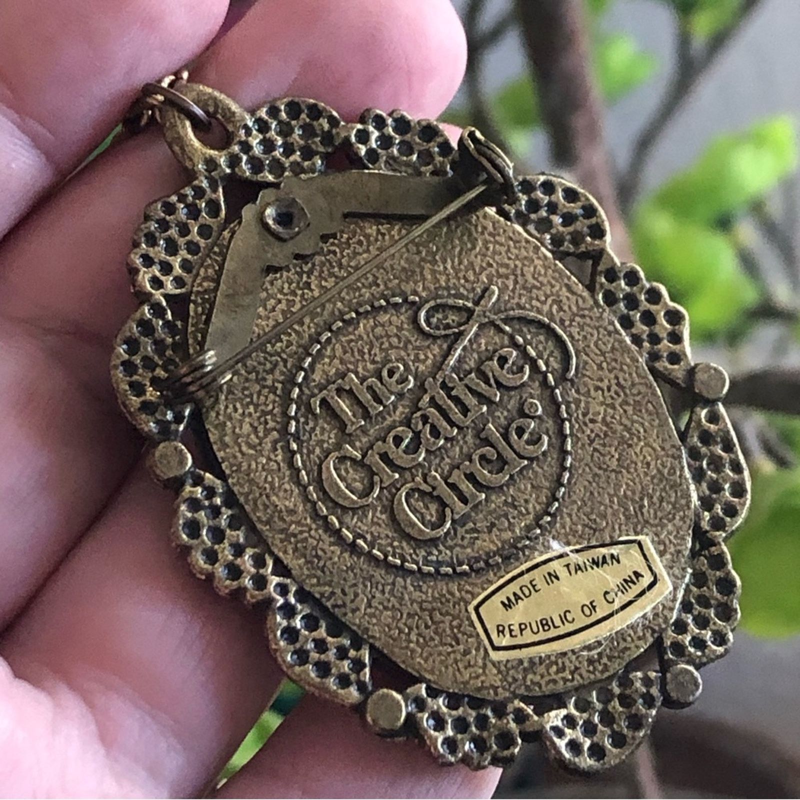 Vintage Vintage The Creative Circle cross stitch pendant on chain Size ONE SIZE - 12 Thumbnail