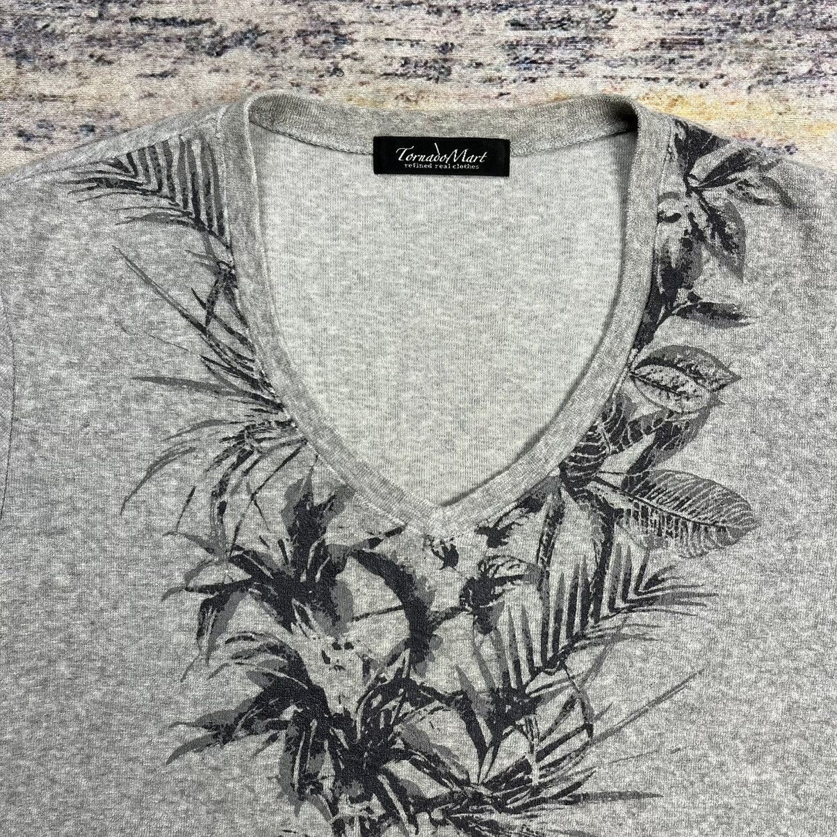 Tornado Mart Tornado mart floral v neck tee vkei style Size US S / EU 44-46 / 1 - 2 Thumbnail