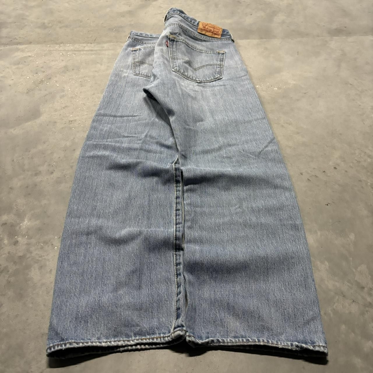 Levi's × Vintage Crazy Vintage Y2K/2000s Light Wash Levi’s 501 Essential Denim Jeans! Size US 36 / EU 52 - 4 Thumbnail