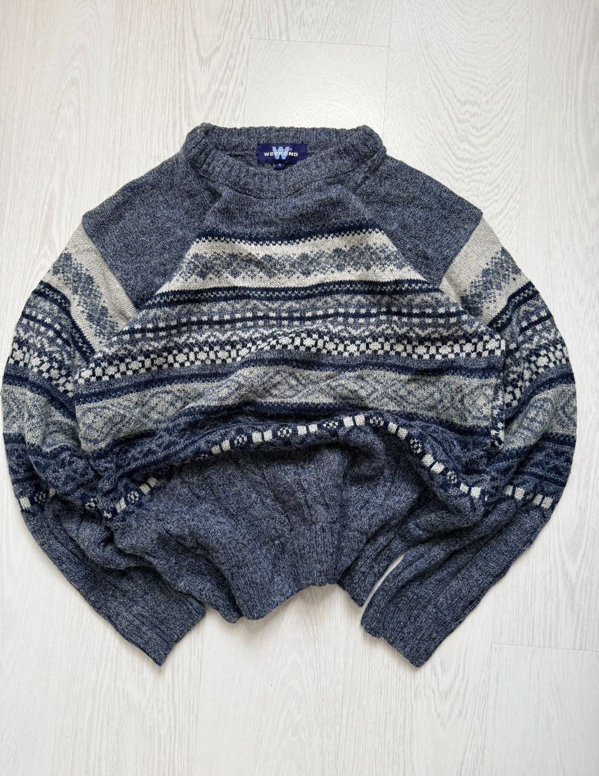 Vintage Vintage Navy Blue and Grey Patterned Wool Knit Sweater Size US S / EU 44-46 / 1 - 1 Thumbnail
