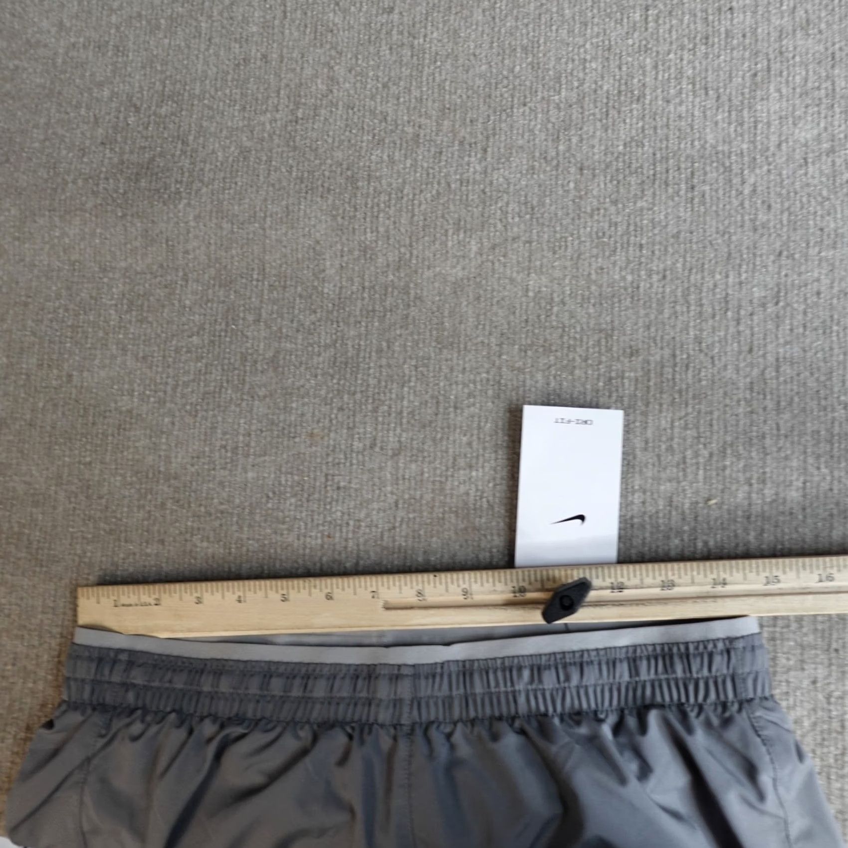 Nike Nike Womens Shorts M Gray Solid Tempo Lux DB4345-056 NEW Size 32" / US 10 / IT 46 - 4 Thumbnail