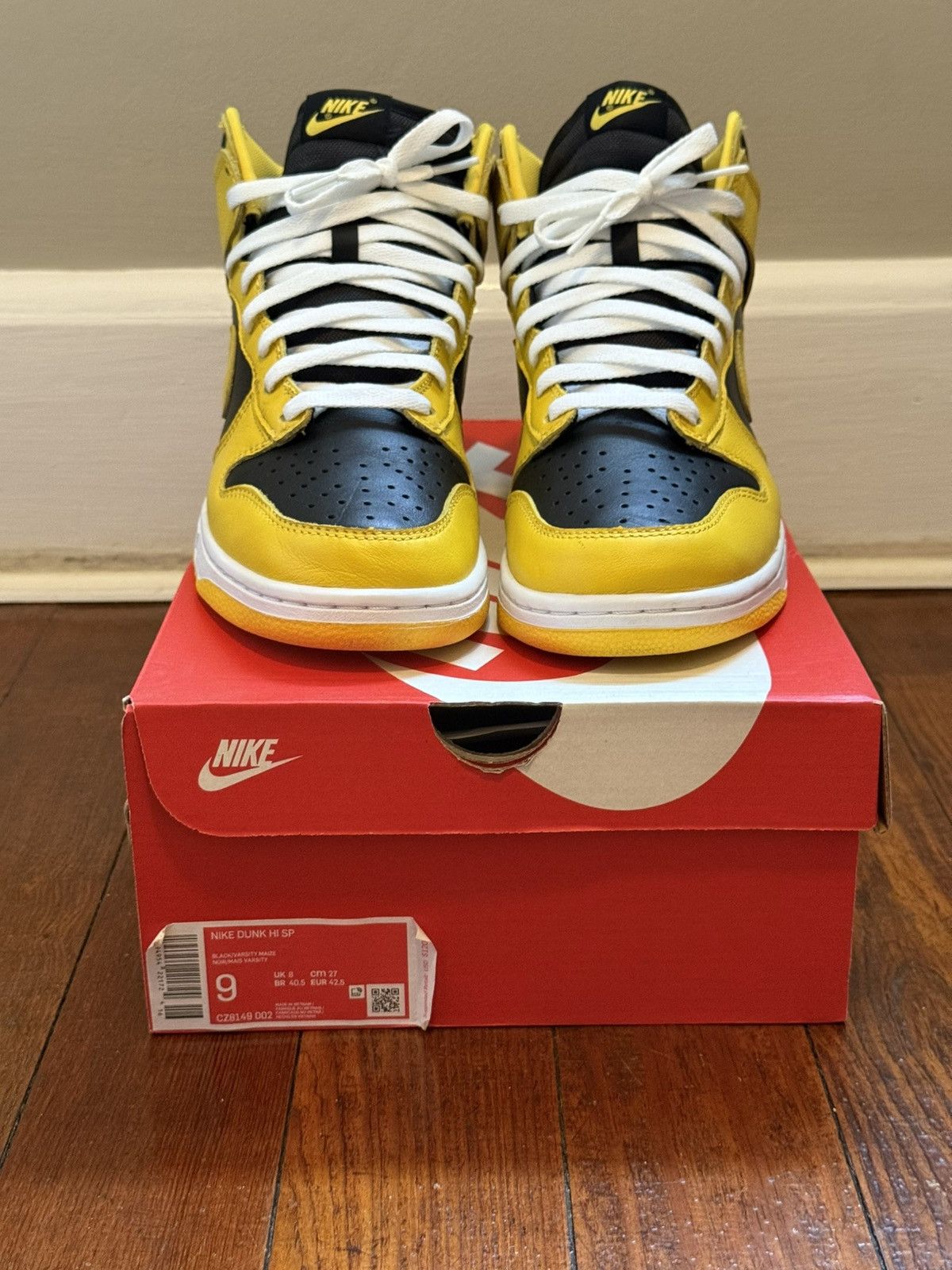 Nike Nike Dunk Hi QS Varsity Maize (IOWA) 2020 Size US 9 / EU 42 - 1 Thumbnail