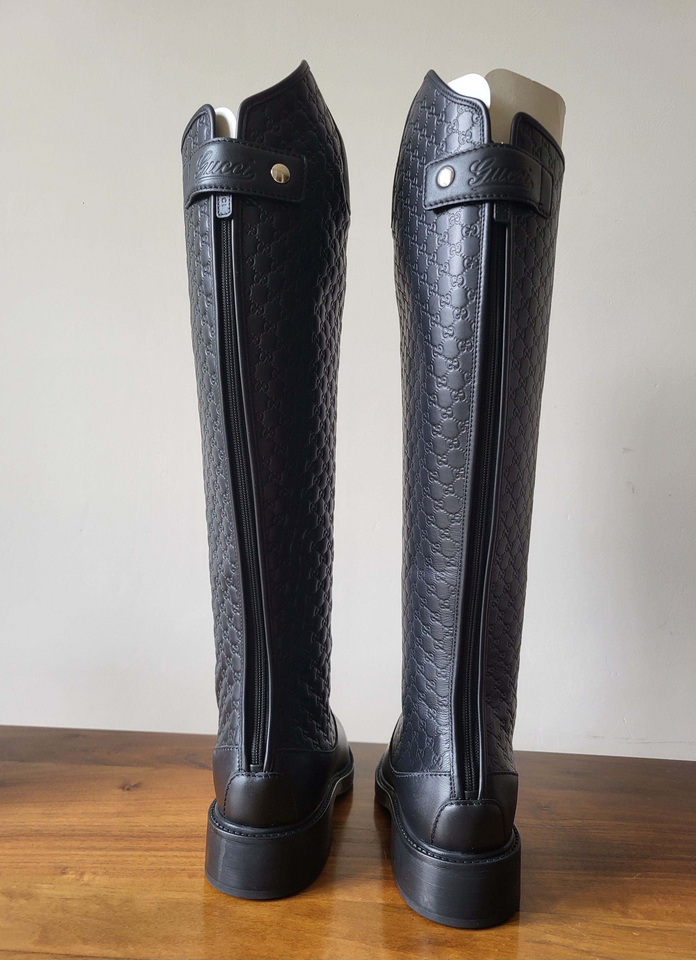 Gucci Authentic Gucci leather riding boots embossed logo | Black Size US 6 / IT 36 - 6 Thumbnail