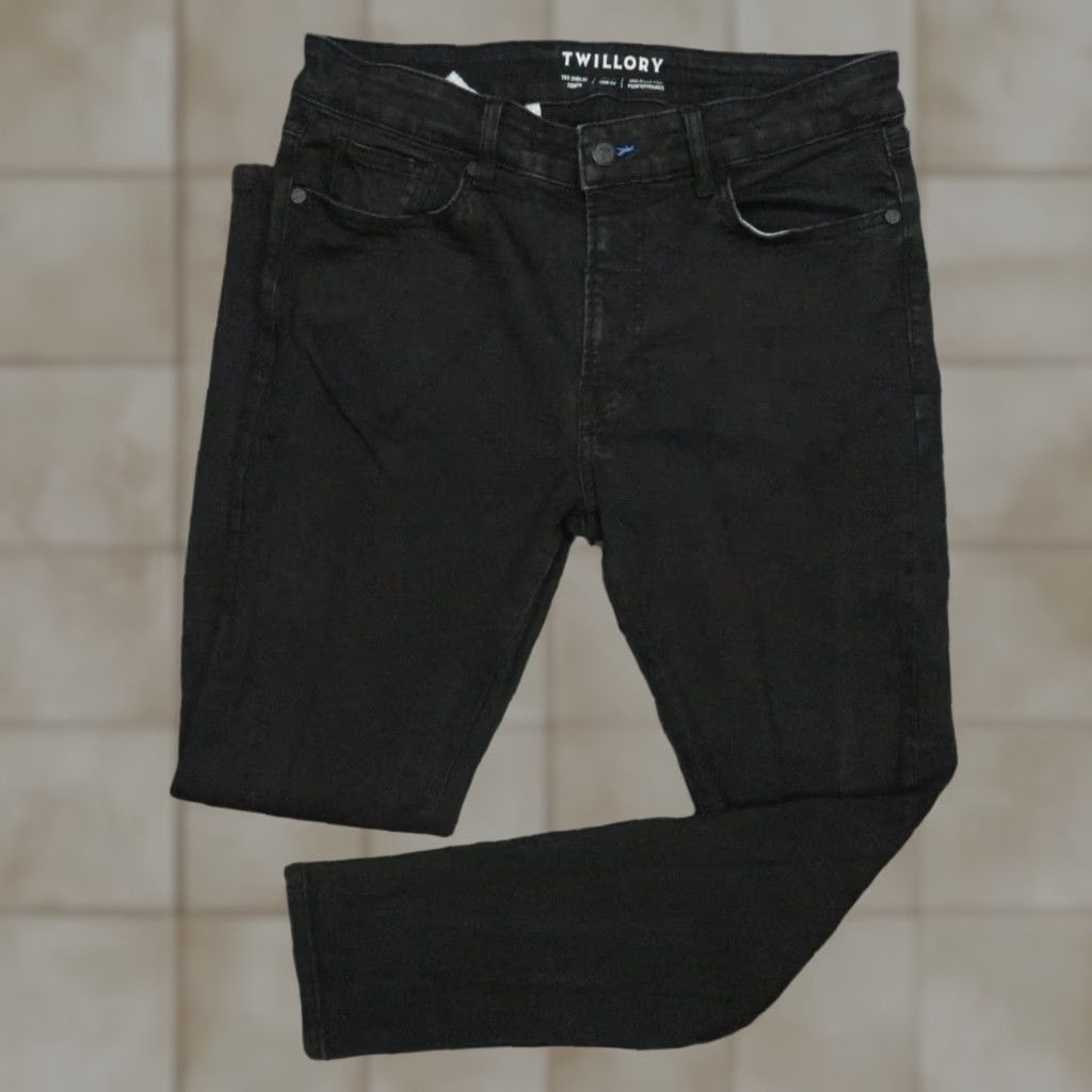 Denime Twillory Jeans Mens 32x28 Black Denim Slim Straight 5-Pocket Belt Loops Size US 32 / EU 48 - 1 Thumbnail