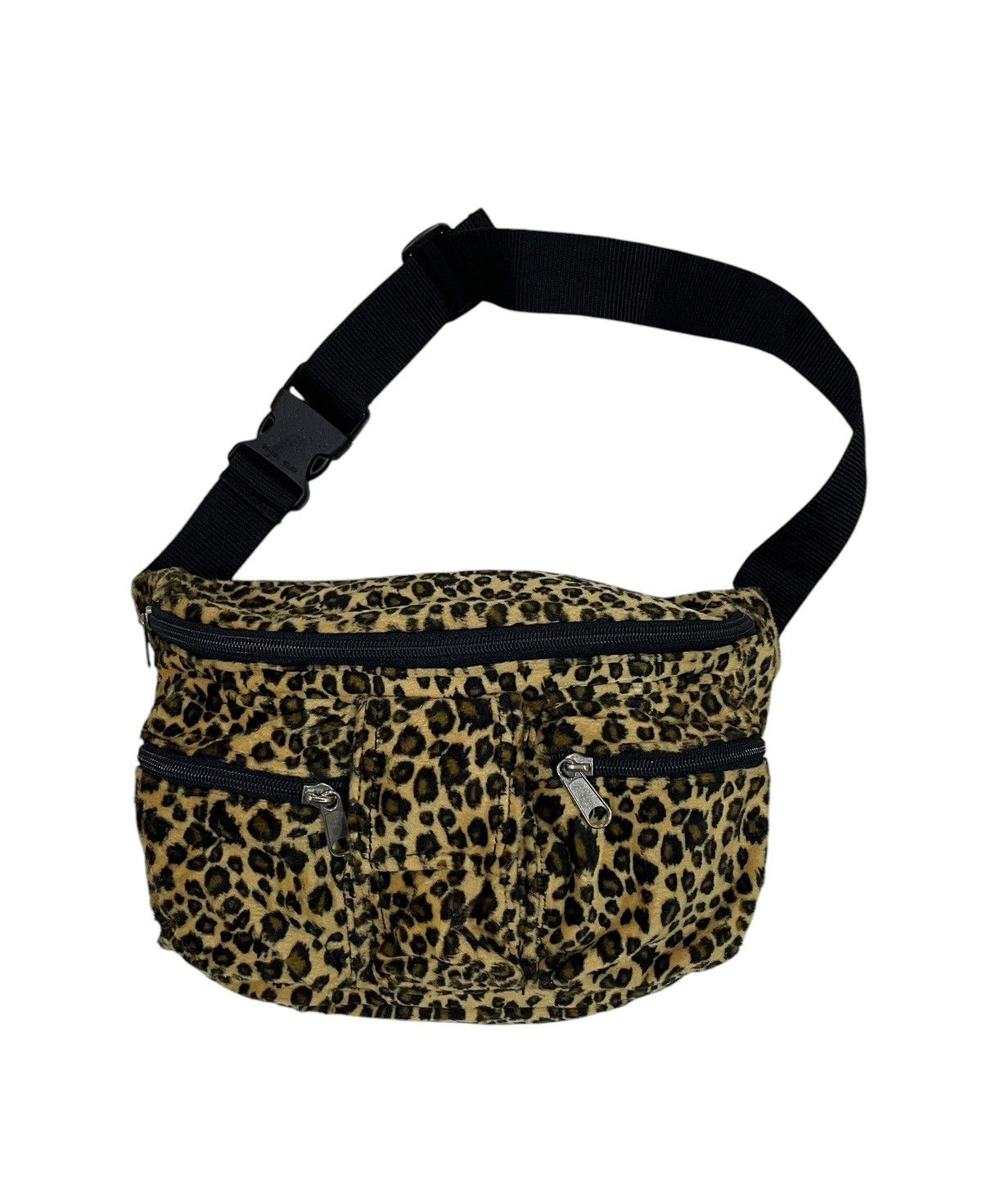Japanese Brand Japanese Brand Leopard Crossbody Bag/ Pouch Bag Size ONE SIZE - 1 Thumbnail
