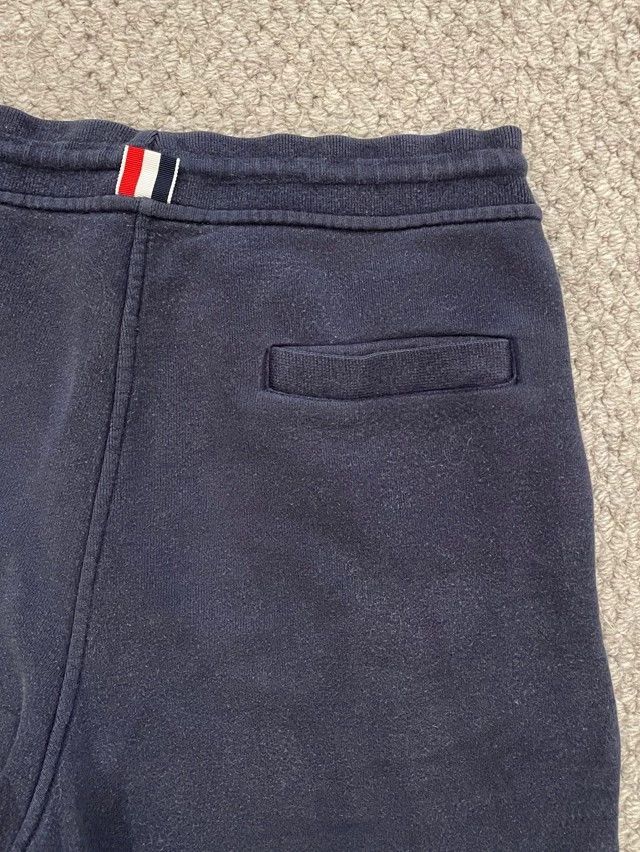 Thom Browne Thom Browne size2 Classic navy blue sports shorts Size US 26 / EU 42 - 3 Thumbnail