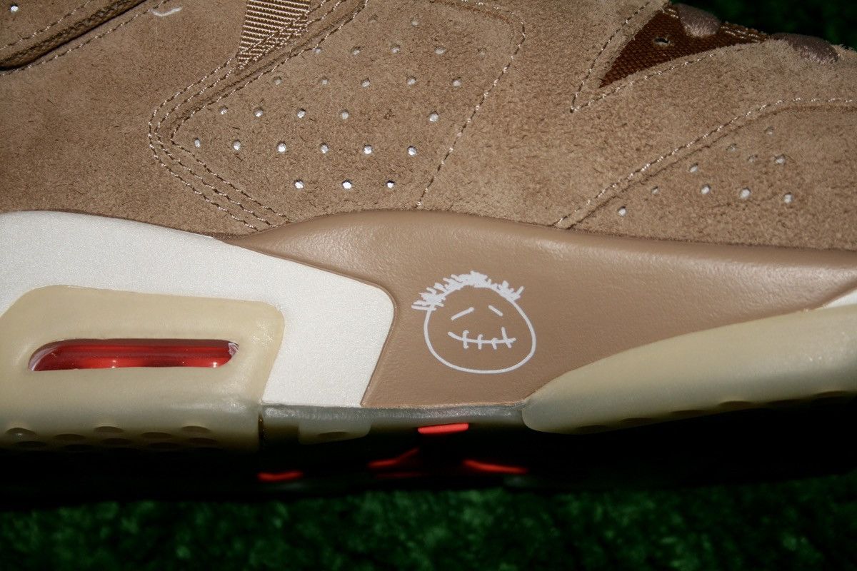 Nike × Travis Scott Air Jordan 6 Travis Scott Size US 8.5 / EU 41-42 - 9 Thumbnail