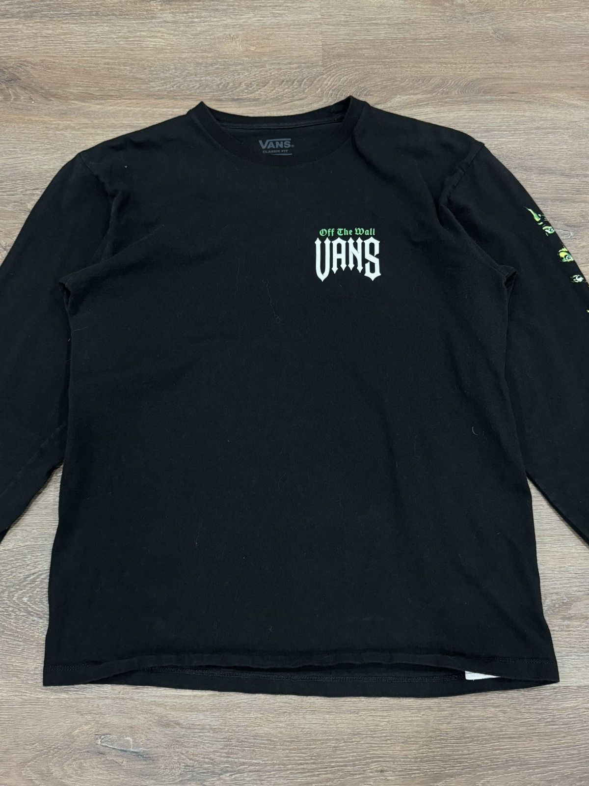 Vans Vans “Off The Wall” Gothic Long Sleeve Horror Sleeve Graphic Size US M / EU 48-50 / 2 - 3 Thumbnail