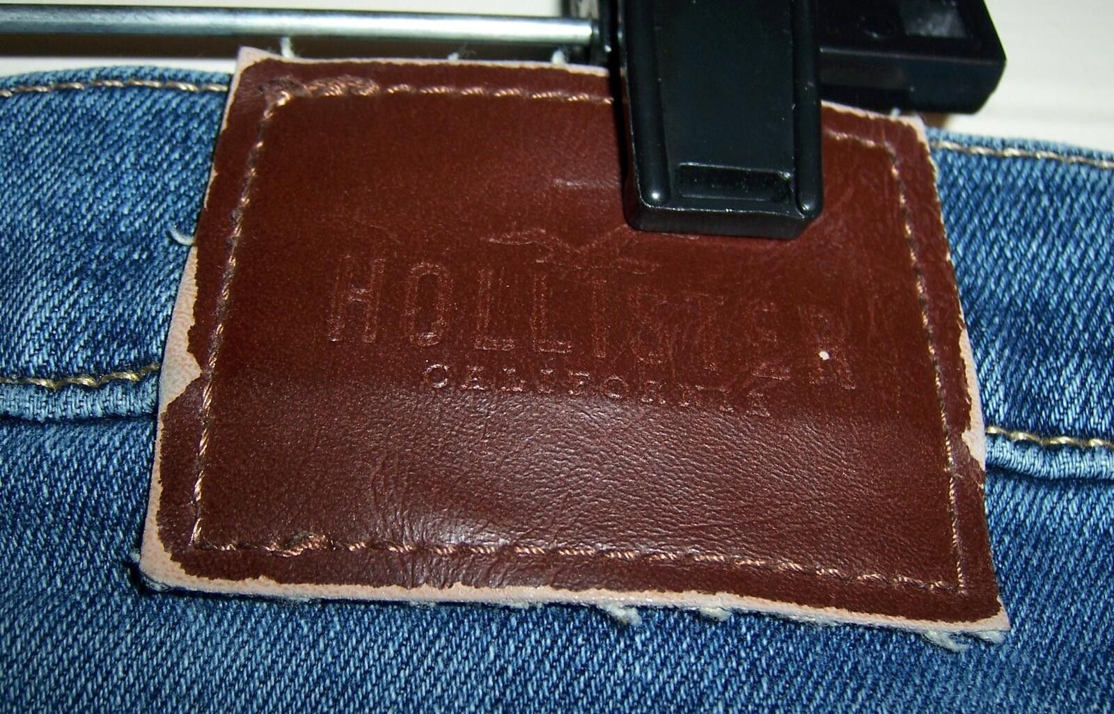 Hollister Hollister Men's Classic Straight Jeans W32 x L32-Medium Wash Size US 32 / EU 48 - 4 Thumbnail