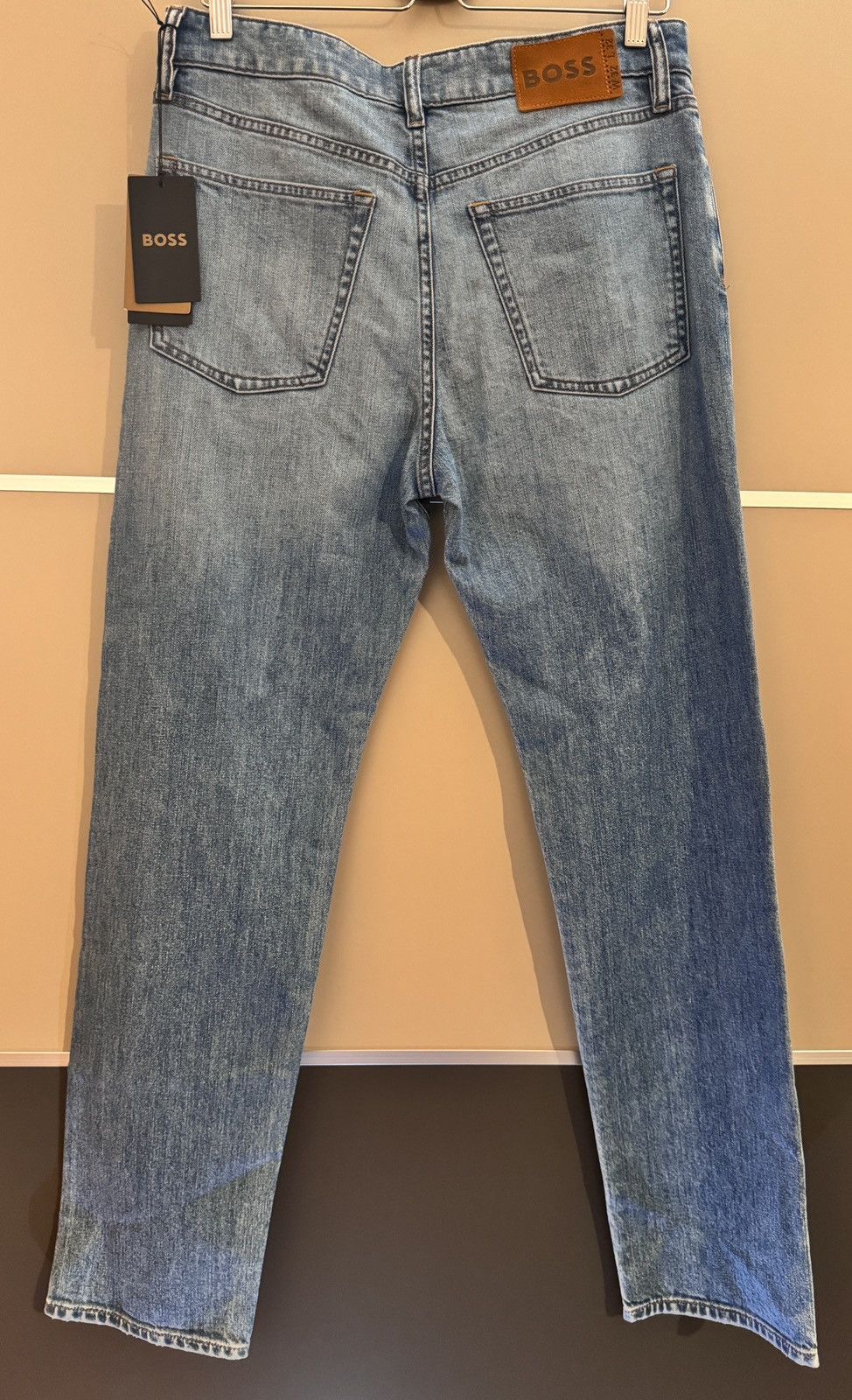Hugo Boss Hugo Boss - Classic-Fit Jeans in Blue Comfort-Stretch Denim Size US 32 / EU 48 - 4 Thumbnail