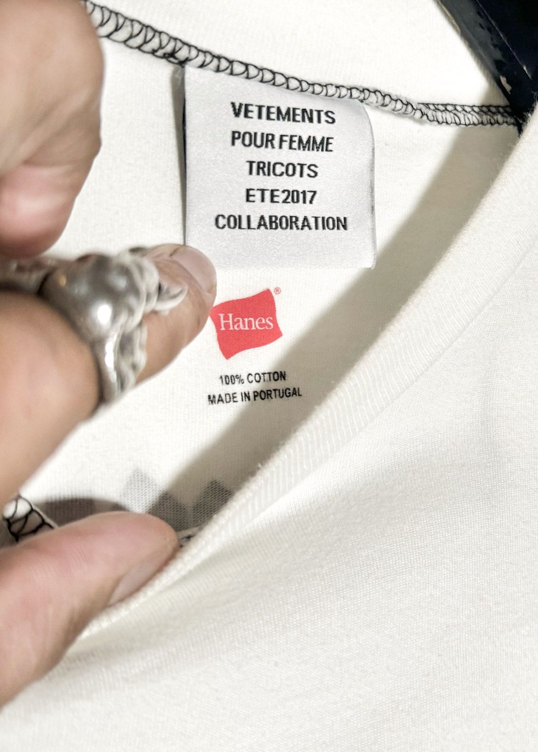 Hanes × Vetements Vêtements X Hanes 2017 Staff Ivory Oversized T-shirt Size US XS / EU 42 / 0 - 7 Thumbnail