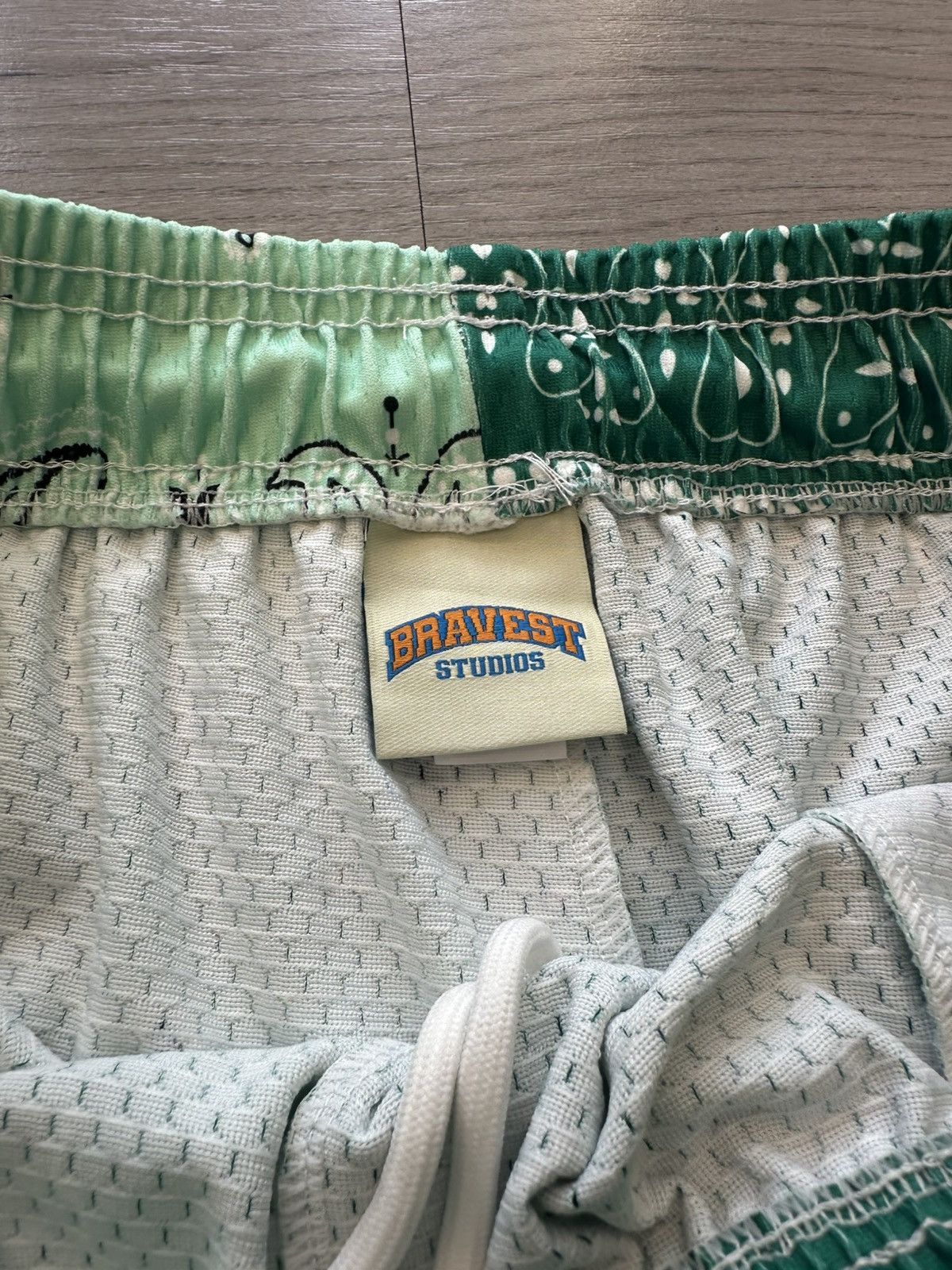 Bravest Studios Bravest Studios Shorts Paisley Green Size US 32 / EU 48 - 3 Thumbnail