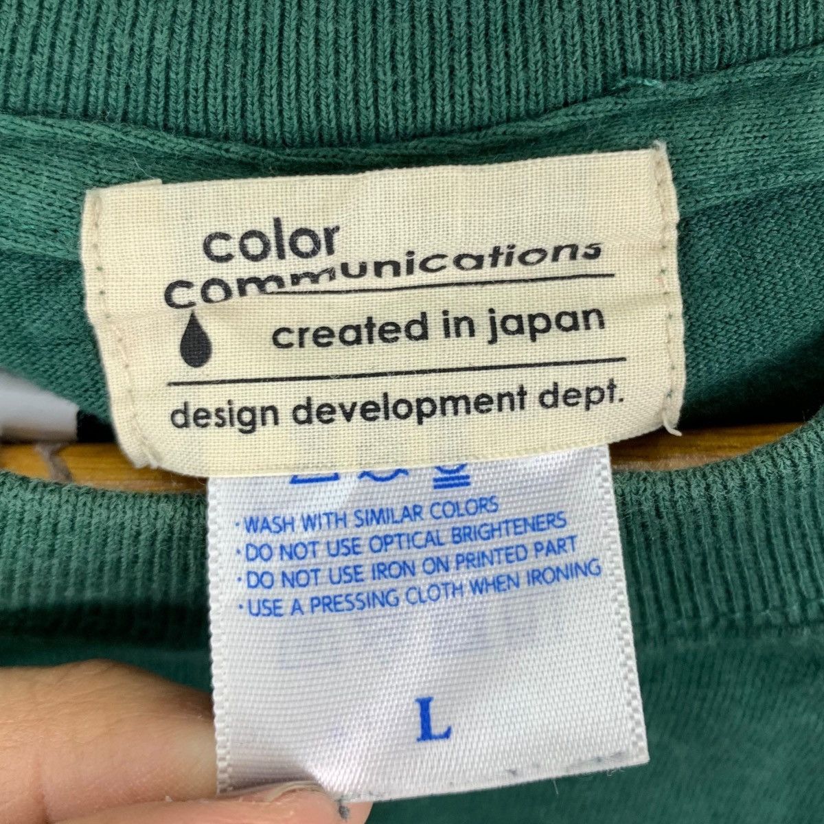 Japanese Brand COLOR COMMUNICATIONS COMPANY Japanese Brand Tshirt Size US M / EU 48-50 / 2 - 6 Thumbnail