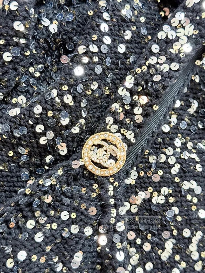 Chanel Chanel 23C early spring vacation black sequin jumpsuit Size 25" / US 0 / IT 36 - 4 Thumbnail