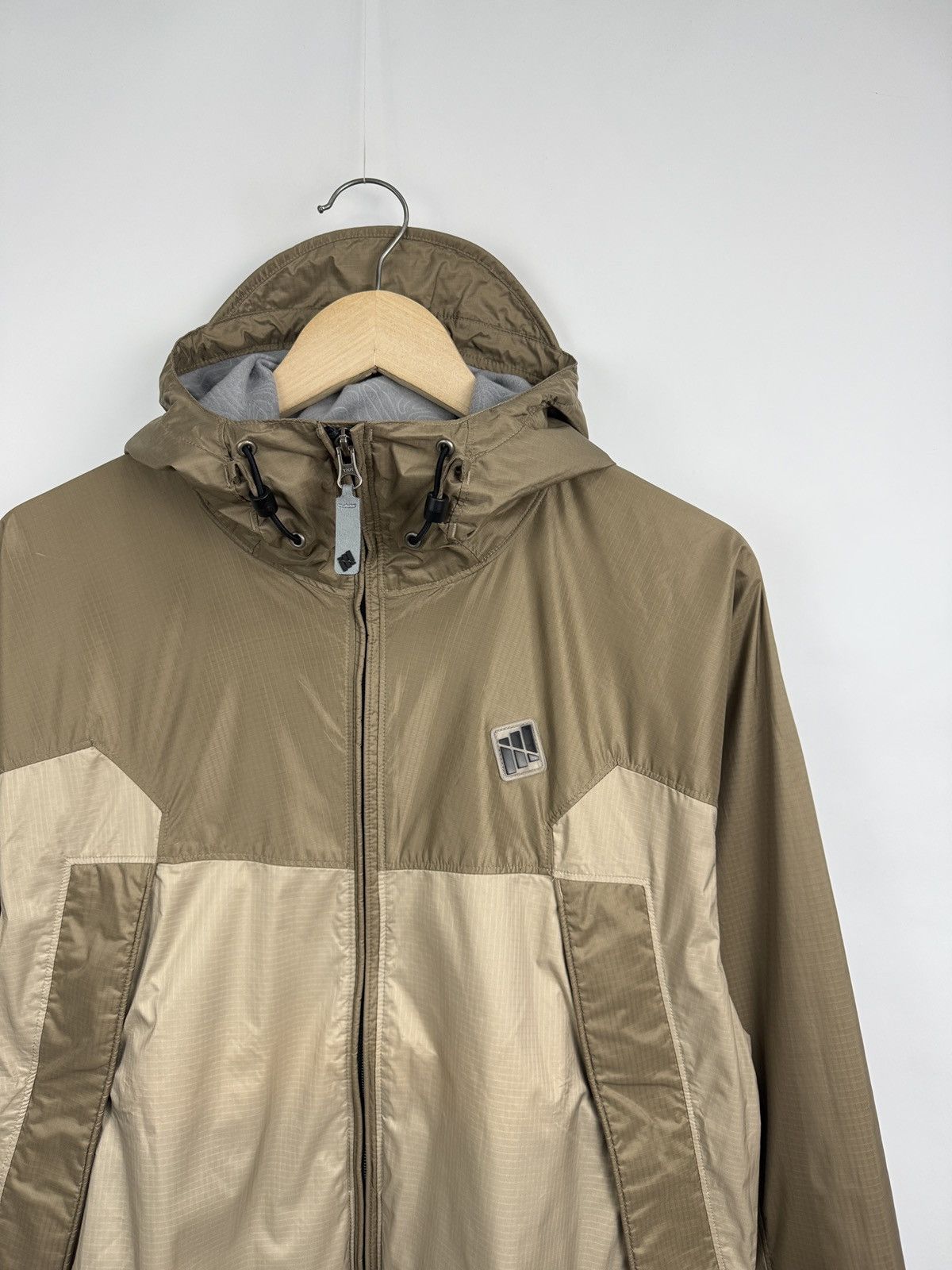 Adidas 🇺🇸 Vintage 2002 Adidas Archive ClimaProof Wind Jacket Retro Size US S / EU 44-46 / 1 - 2 Thumbnail