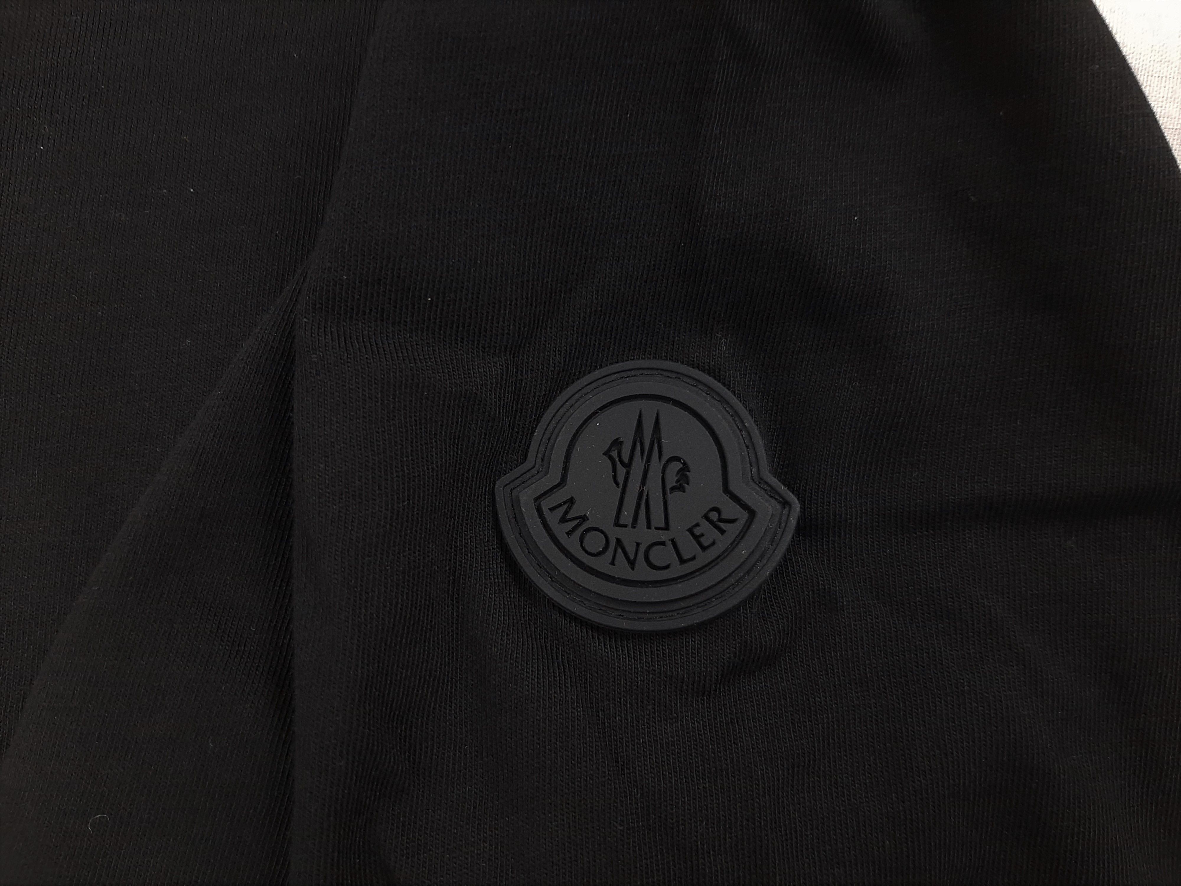 Moncler Moncler T-Shirt Black Women's Size S Mesh Back Size S / US 4 / IT 40 - 6 Thumbnail
