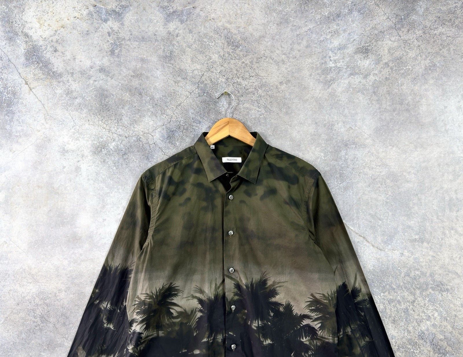 Valentino Valentino Men’s Palm Tree Print Shirt Green Black Size 42 Size US L / EU 52-54 / 3 - 4 Thumbnail