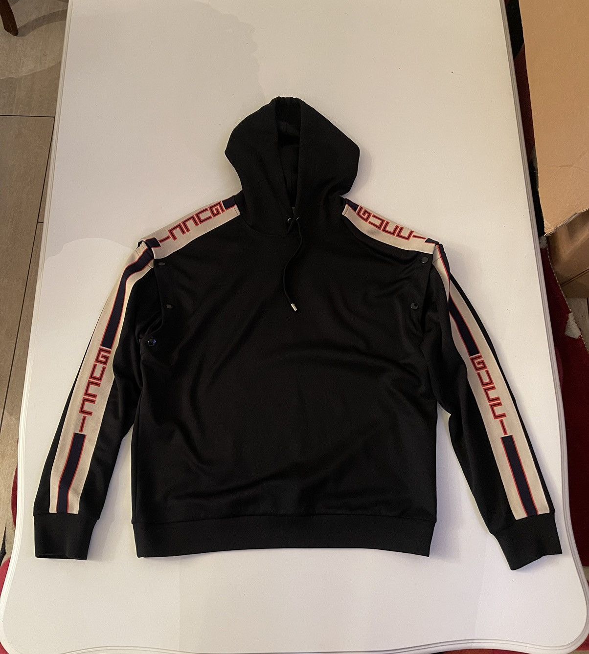 Gucci Gucci detachable sleeve hoodie Size US S / EU 44-46 / 1 - 1 Thumbnail