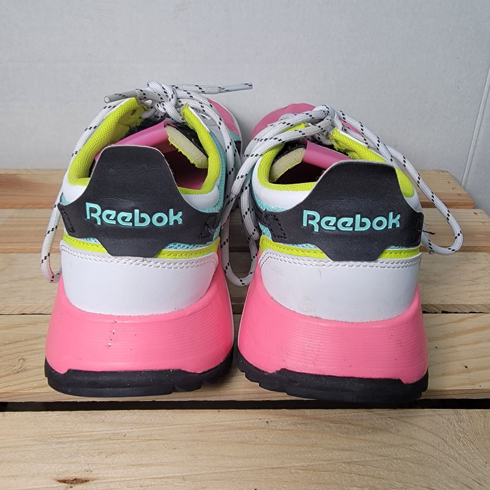 Reebok Reebok Women's Classic Nylon Sneakers - Size 10 Size US 10 / IT 40 - 4 Thumbnail