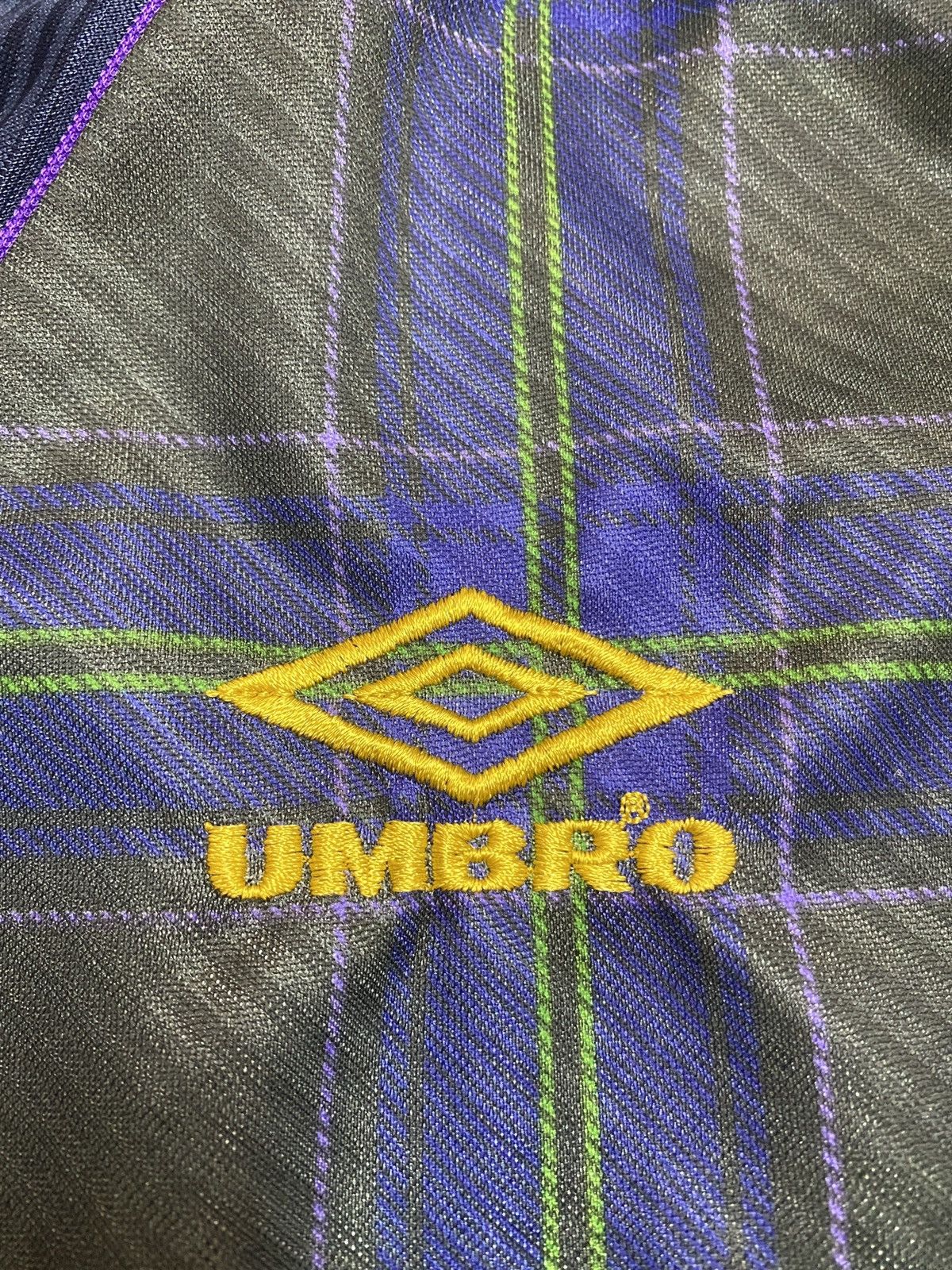 Umbro × Vintage •Vintage Umbro Scotland 1994/96 Soccer jersey Size US M / EU 48-50 / 2 - 6 Thumbnail
