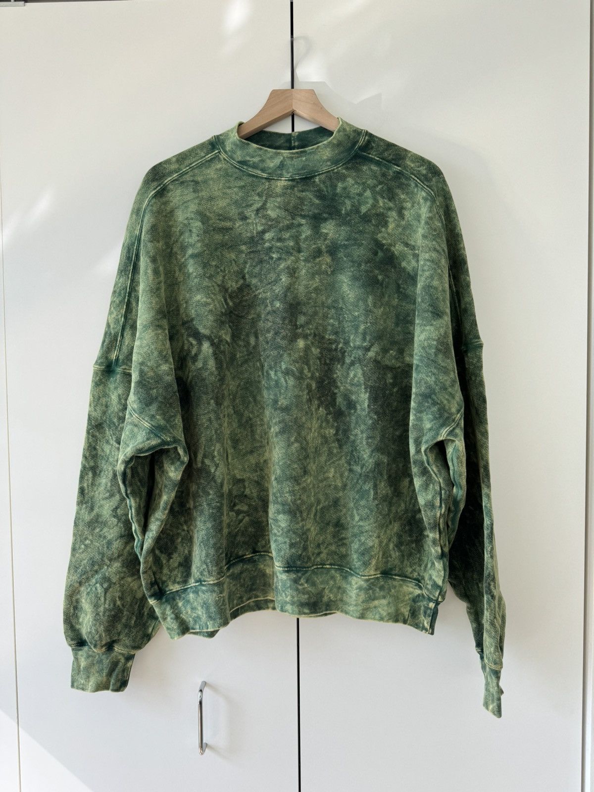 image of Monitaly Throwing Fits Super Russell Mock Neck Tie Dye Dark Green M, Men's (Size Medium)