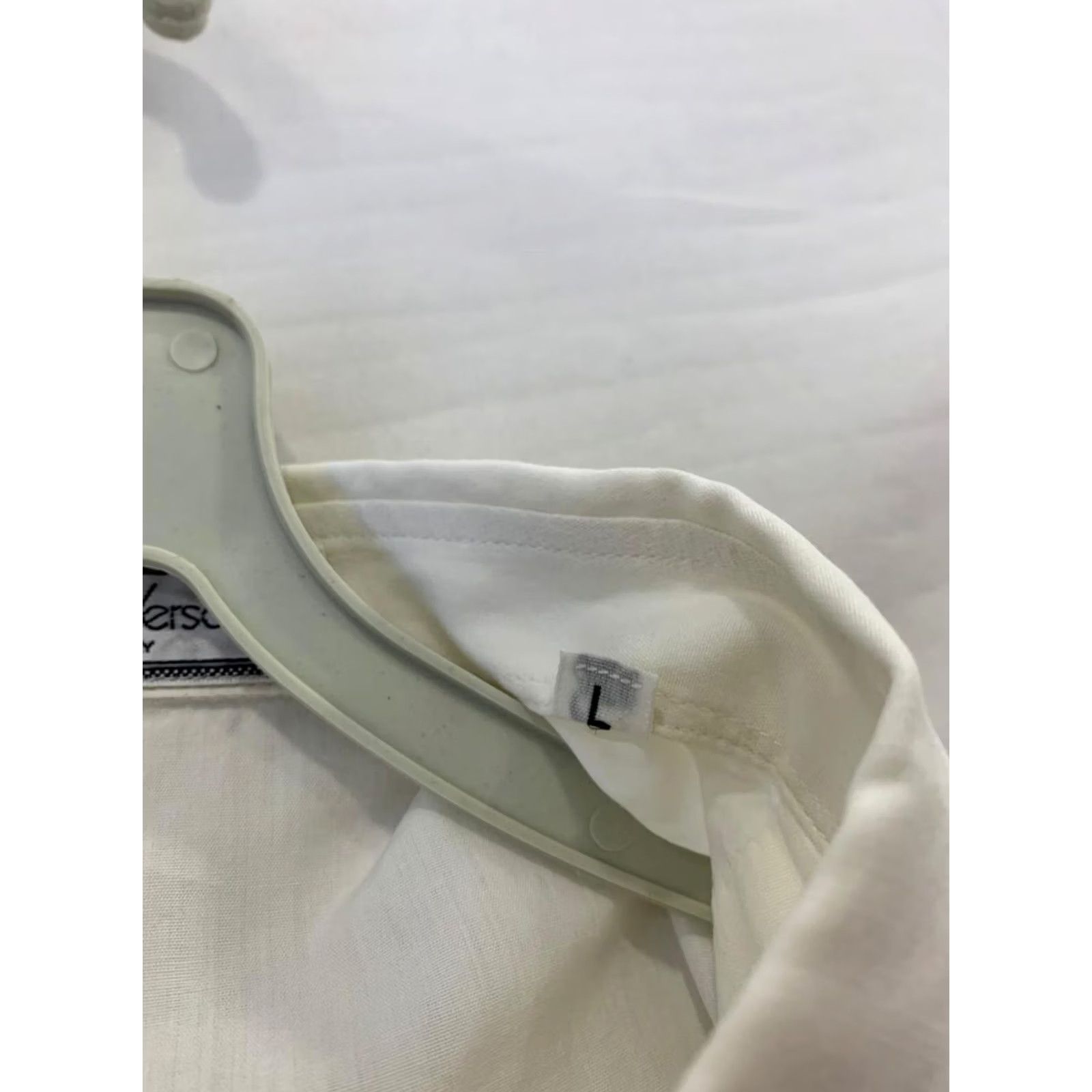 Versace VINTAGE Gianni Versace White Button-Up Shirt 90s ALIAS ITALY L Mens Cotton 100% IT 50 / US Large Size US L / EU 52-54 / 3 - 7 Thumbnail