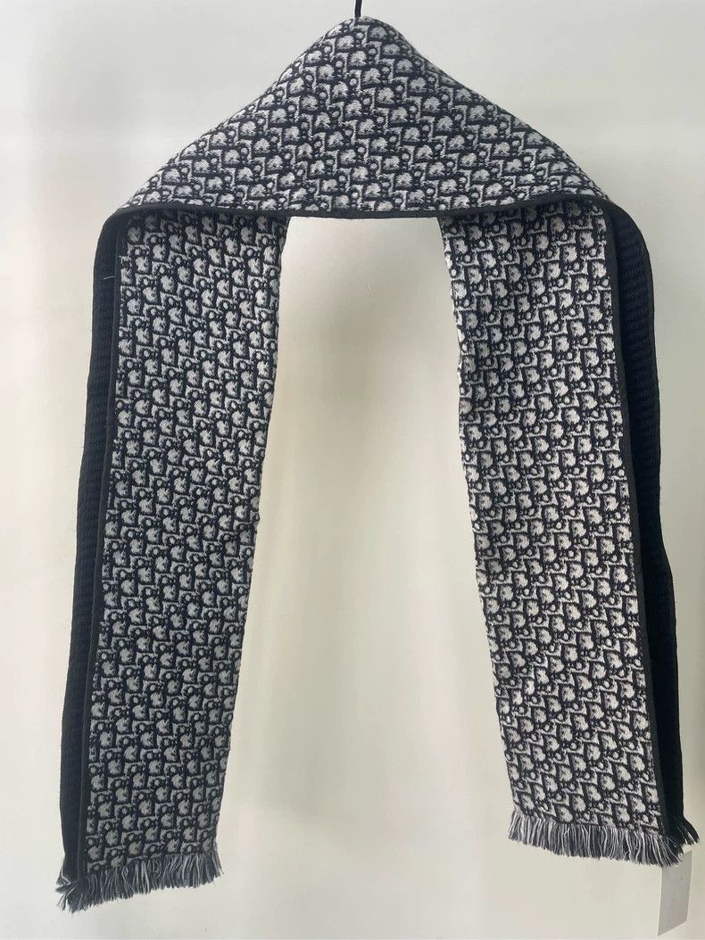 Dior Dior Reversible Scarf with Logo Design-2506 Size ONE SIZE - 2 Thumbnail