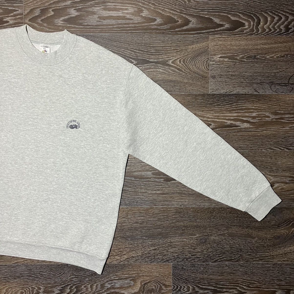 Fruit Of The Loom Vintage 90s FRUIT OF THE LOOM Logo Embroidery Sweatshirt Size US M / EU 48-50 / 2 - 2 Thumbnail