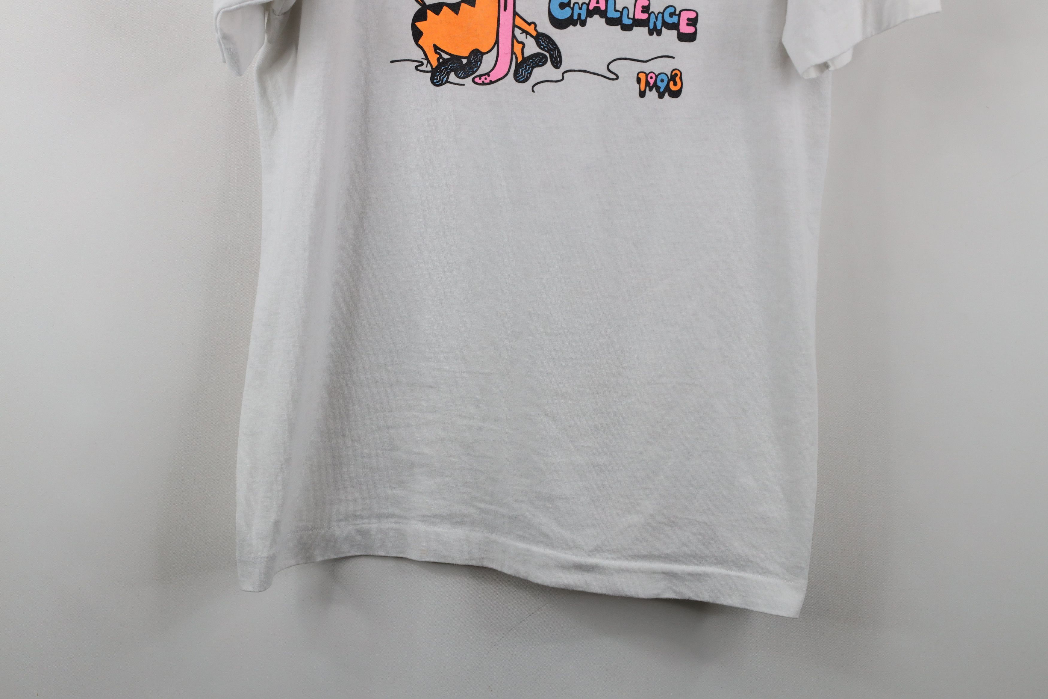 Vintage Vintage 90s Streetwear Challenge Road Race Cat T-Shirt USA Size US L / EU 52-54 / 3 - 3 Thumbnail